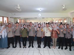 Wakapolres Kediri Beri Sosialisasi Penerimaan Anggota Polri di Sekolah dan Ponpes