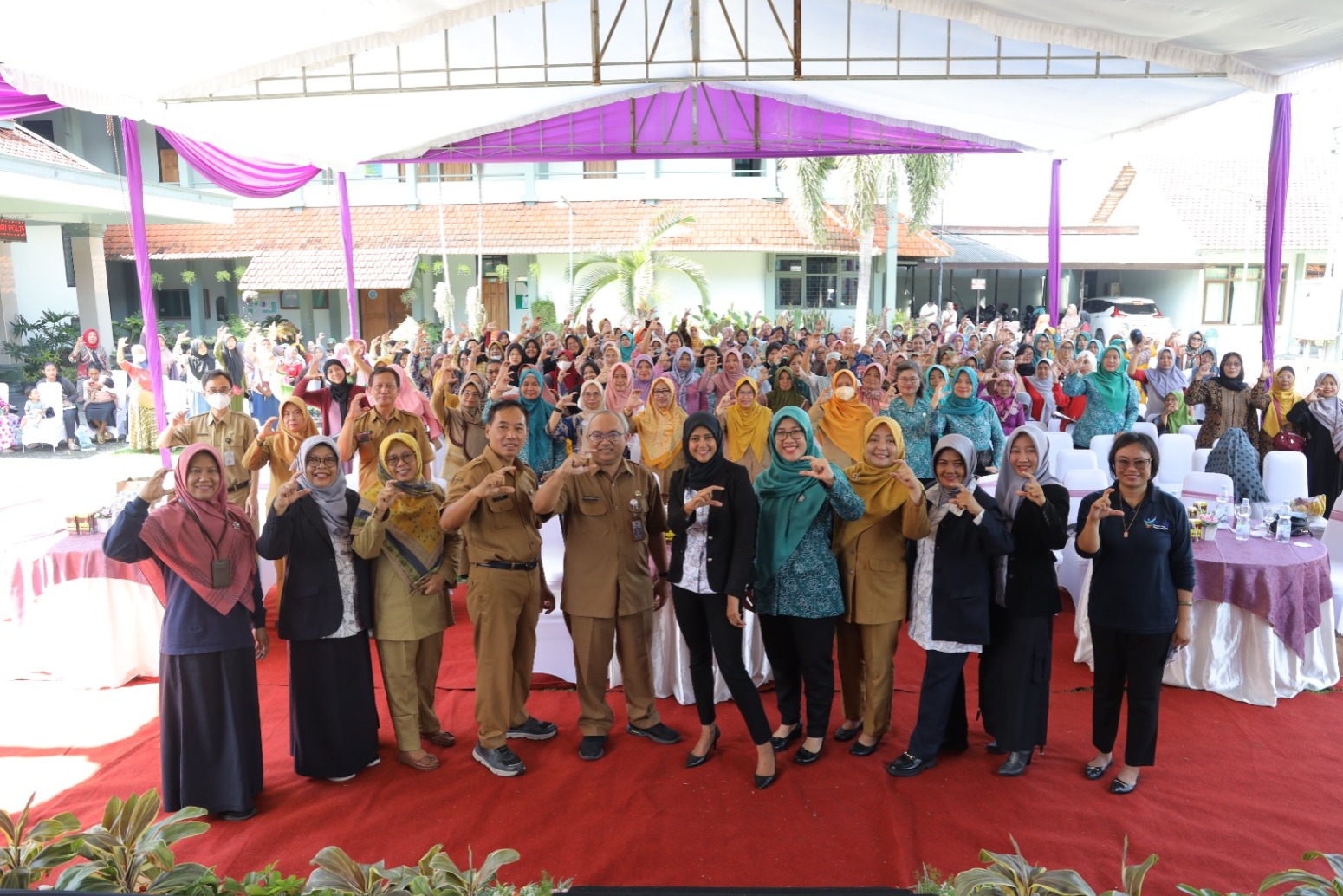 Peringati Hari kanker Sedunia, Pemkot Kediri Ajak 300 Perempuan Lakukan Deteksi Dini Kanker Serviks