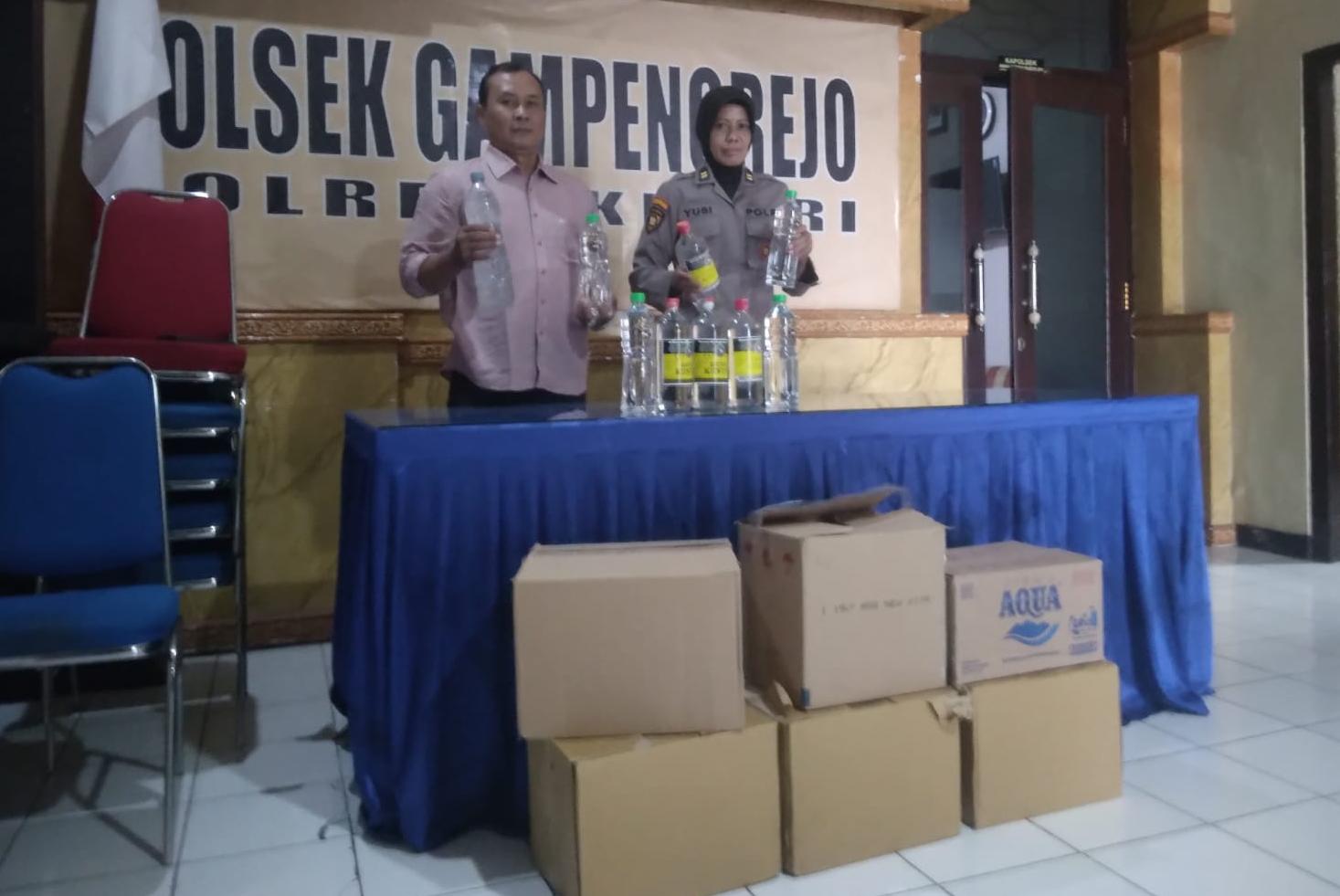 Operasi Pekat Semeru 2024, Polisi Kediri Amankan Puluhan Botol Miras Dari 4 Penjual