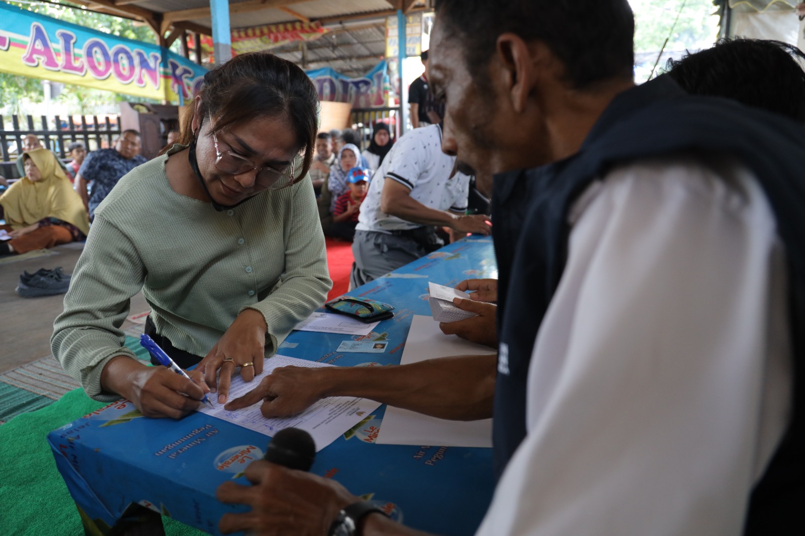 Salurkan Bantuan Modal Usaha, Disperdagin dan Baznas Kota Kediri Berkolaborasi Bangkitkan PKL Alun-Alun