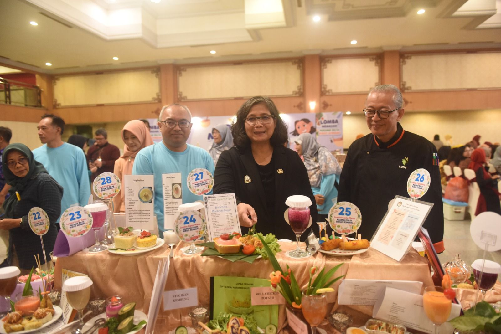 Terus Upayakan Tekan Stunting, Pj Wali Kota Kediri Buka Festival Makanan Balita Bergizi Seimbang