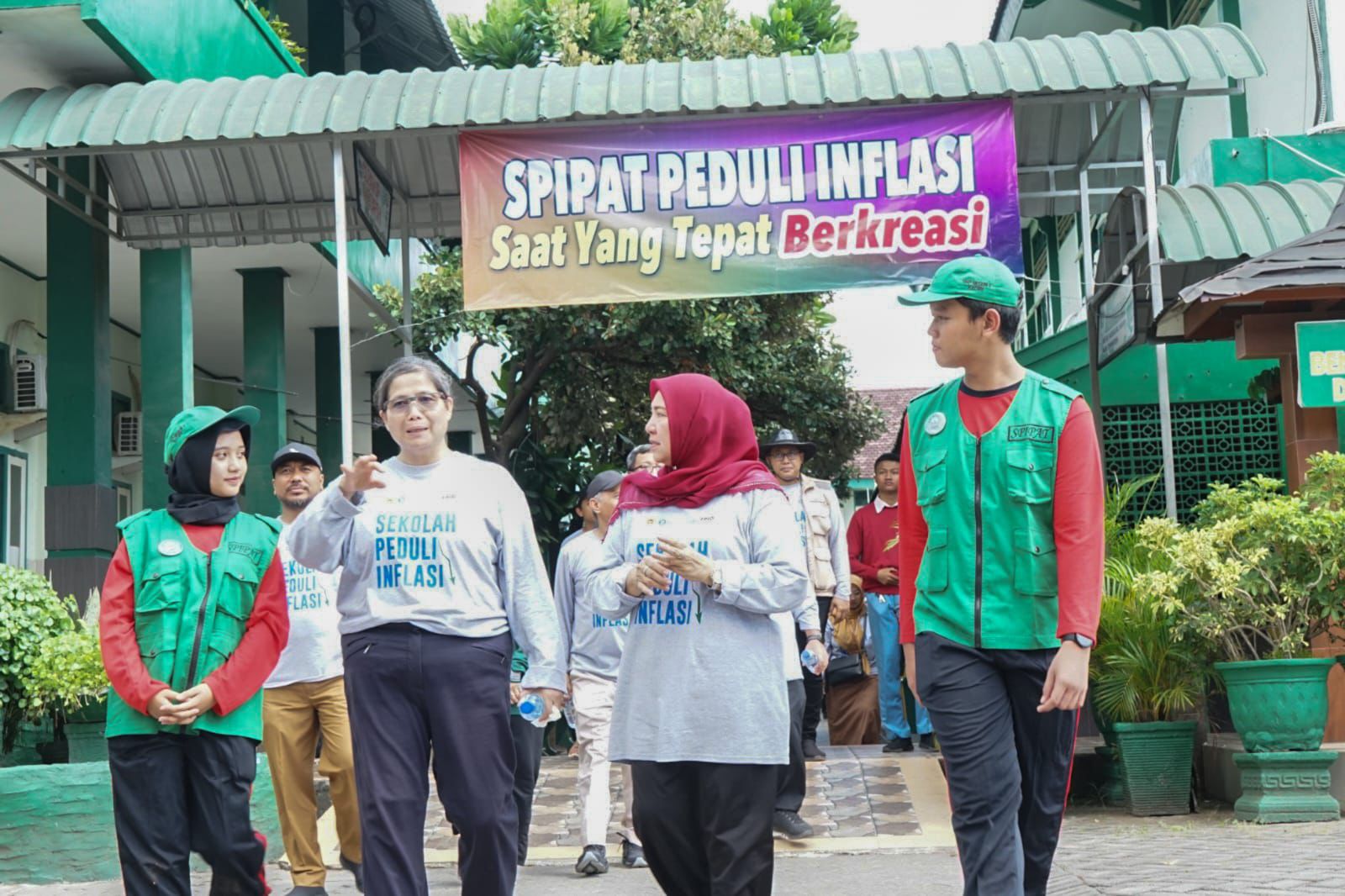 Apresiasi Penerapan Sekolah Peduli Inflasi, Pj Wali Kota Kediri : Tak Hanya Paham Inflasi, Anak-anak Punya Banyak Skill Baru