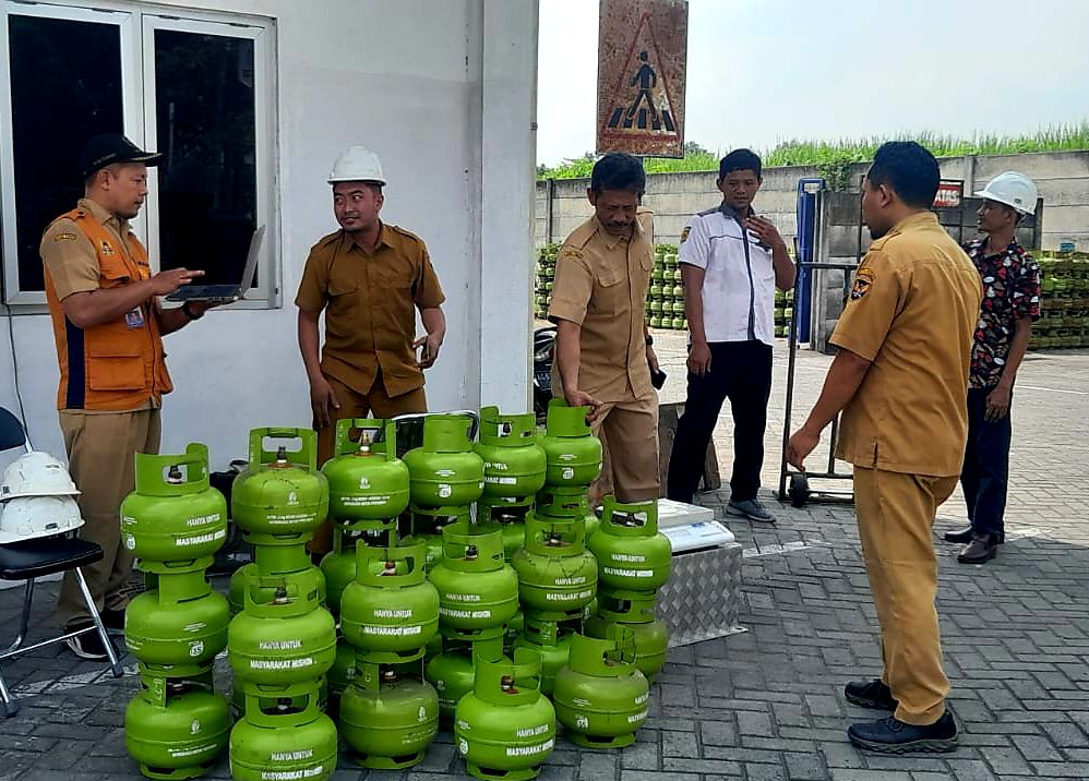 Pastikan Tabung Gas Melon Terisi Sesuai Standard, Pemkot Kediri Rutin Lakukan Monitoring Pangkalan