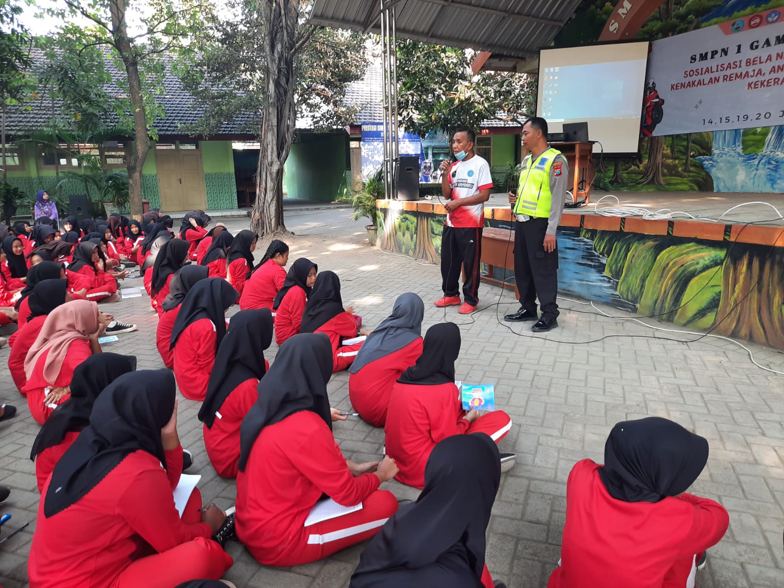 Polisi Kediri Sosialisasi di Sekolah Ajak Pelajar Lebih Aktif Jaga Kamtibmas