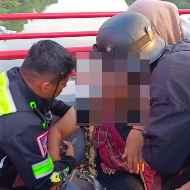 Kisah Heroik Dua Anggota Polantas Polres Kediri Kota Selamatkan Ibu Muda Dari Aksi Bunuh Diri.