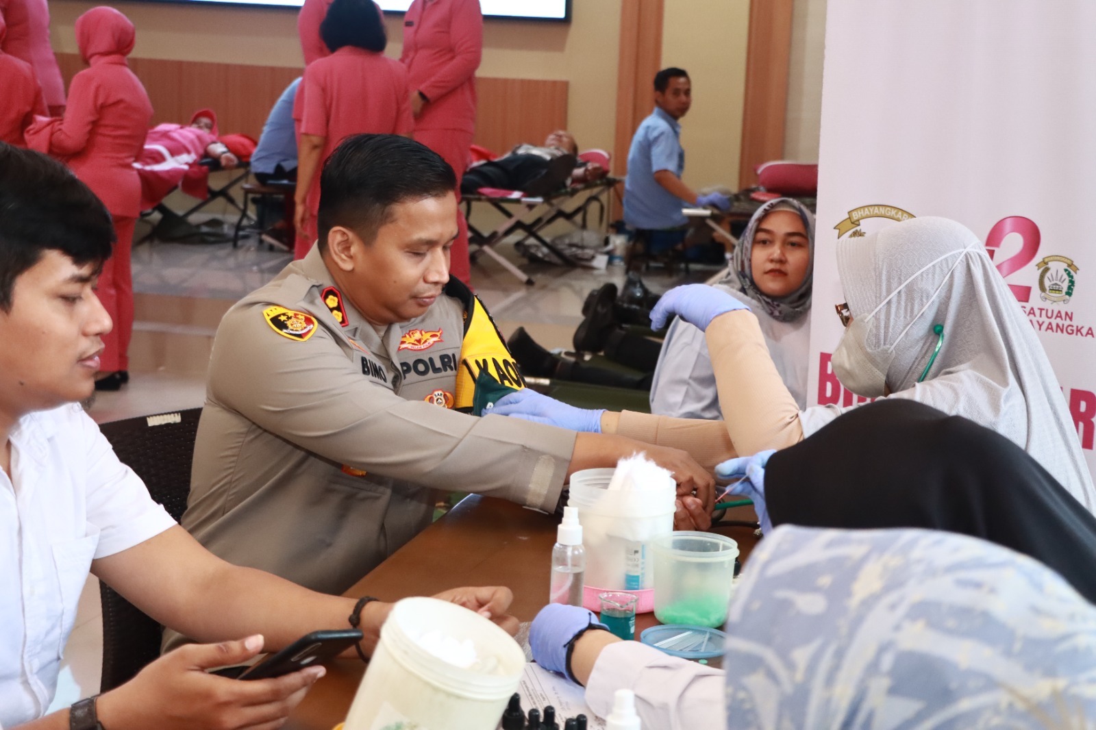 Jelang Hari Bhayangkara ke-78, Polres Kediri Gelar Baksos Donor Darah