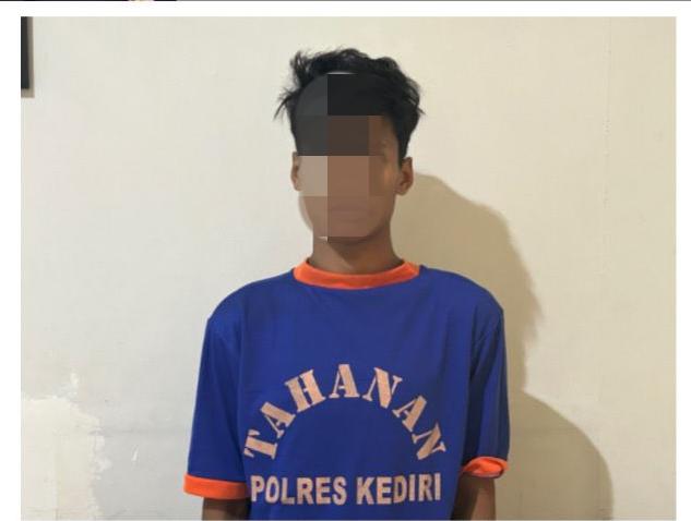 Polres Kediri Sita Ratusan Pil Dobel L dari Pemuda Kras