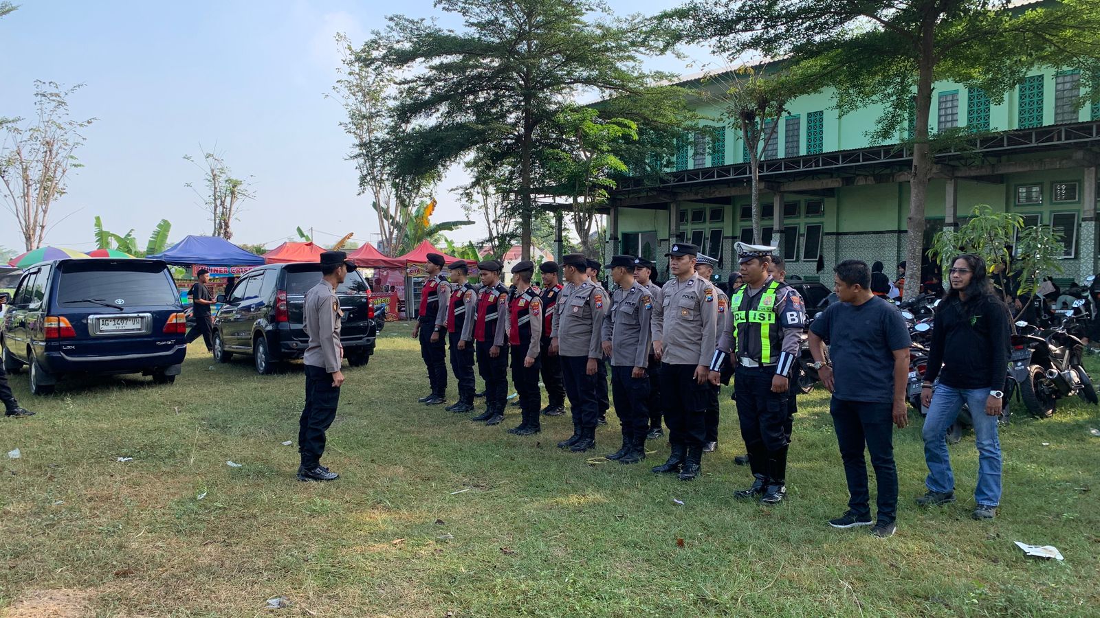 Personel Polres Kediri Pam Kejuaraan Cabang ke-VIII Pencak Silat Pagar Nusa