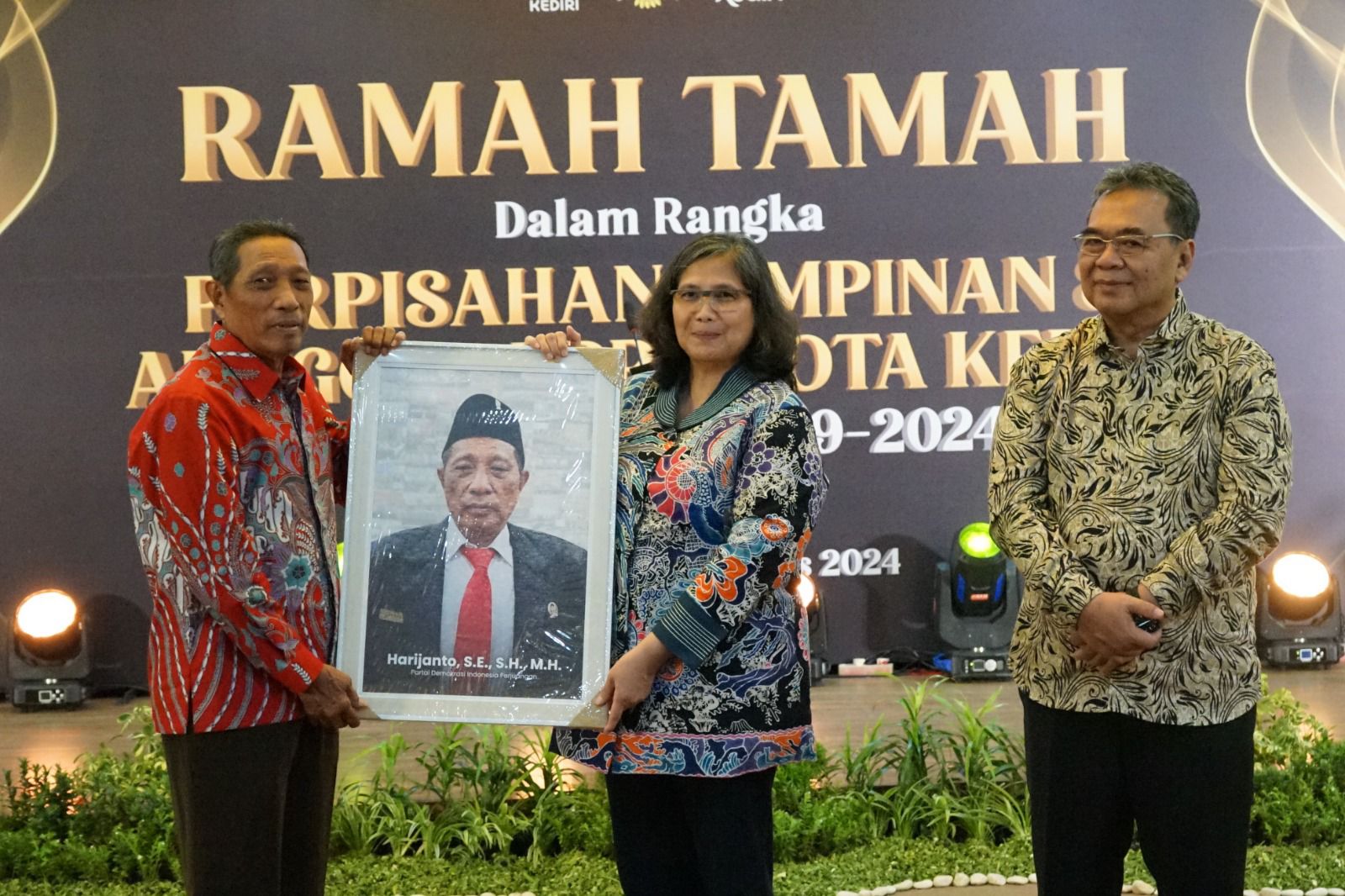 Pj Wali Kota Kediri Gelar Ramah Tamah Perpisahan Pimpinan dan Anggota DPRD Kota Kediri 