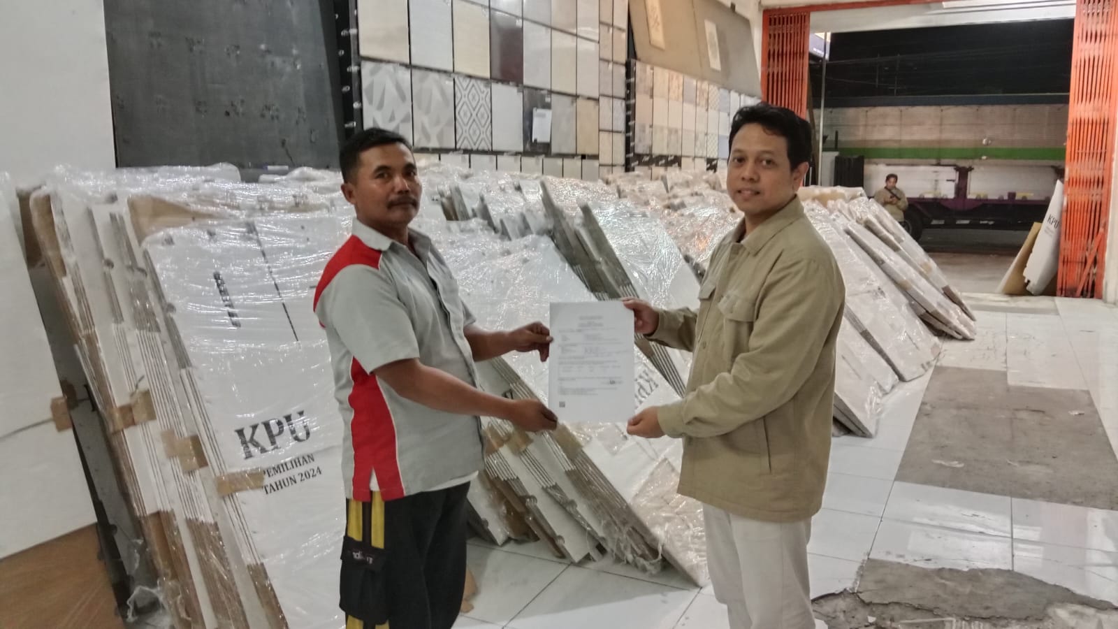 KPU Kota Kediri Terima Logistik Pilkada 814 Kotak Suara