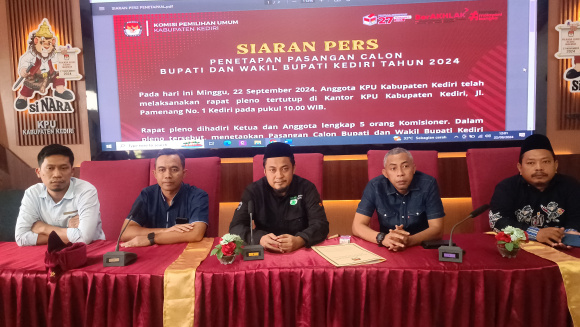 KPU Tetapkan Dhito-Dewi  dan Deny-Mudawanmah Sebagai Kontestan Pilkada Kabupaten Kediri 2024-2029