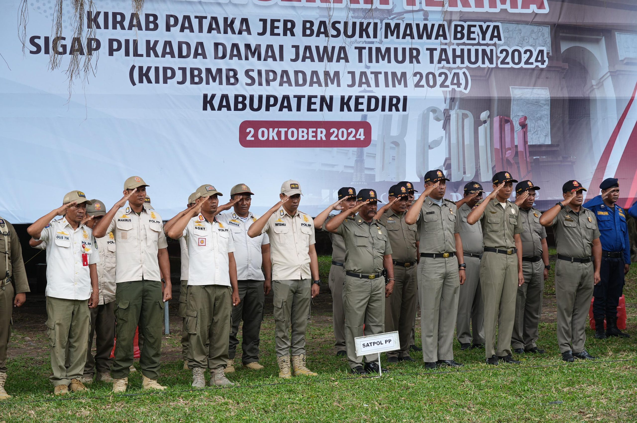 Serah Terima Kirab Pataka 2024, Pemkab Kediri Maknai Semangat Kebersamaan Warga Jawa Timur