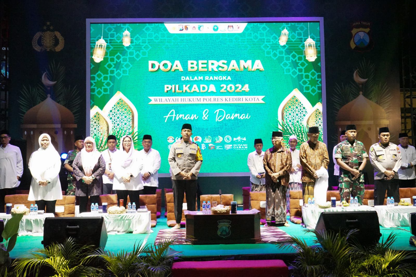 Pj Wali Kota Kediri Ikuti Doa Bersama Pilkada Aman dan Damai 