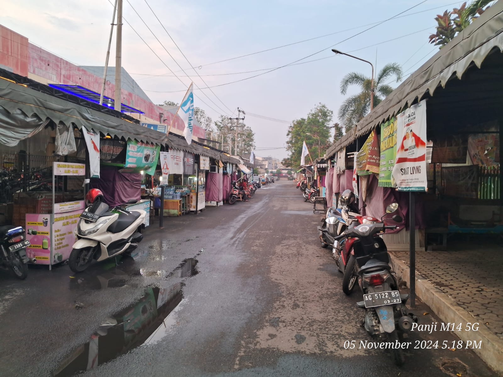 Mangkraknya Bangunan Alun-Alun, Penyebab PKL Kota Kediri  Dukung Kemenangan Paslon No. 1 Vinanda - Gus Qowim