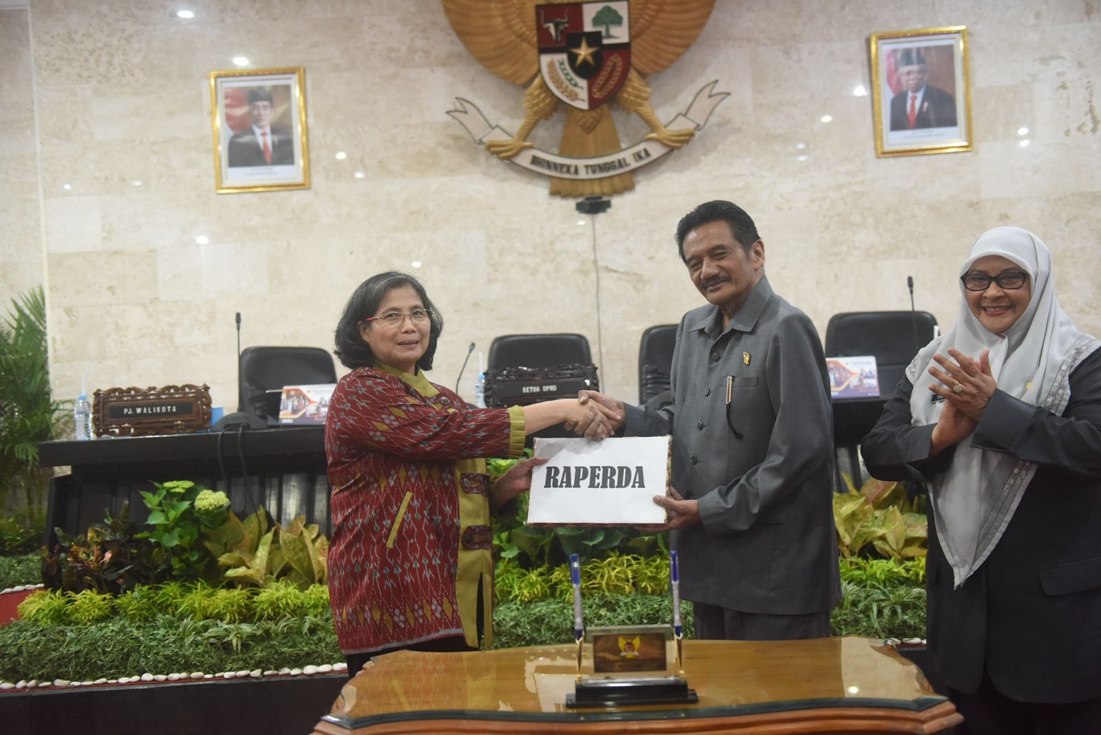 Pj Wali Kota Kediri Sampaikan Bela Sungkawa Mendalam Atas Meninggalnya Anggota DPRD Kota Kediri Agus Sunoto Imam Mahmudi