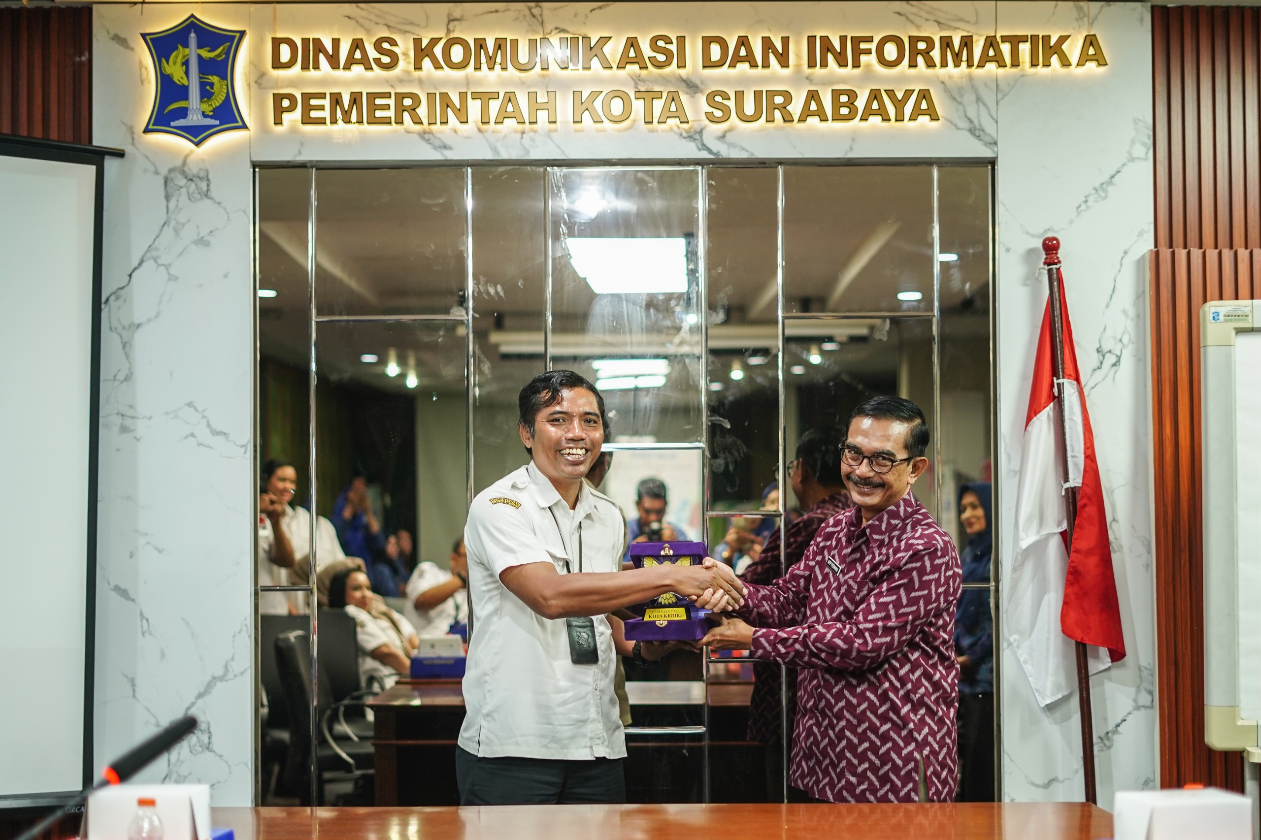 Tingkatkan Kualitas Layanan Informasi Publik, Pemkot Kediri Sinergikan Langkah dengan Diskominfo Kota Surabaya