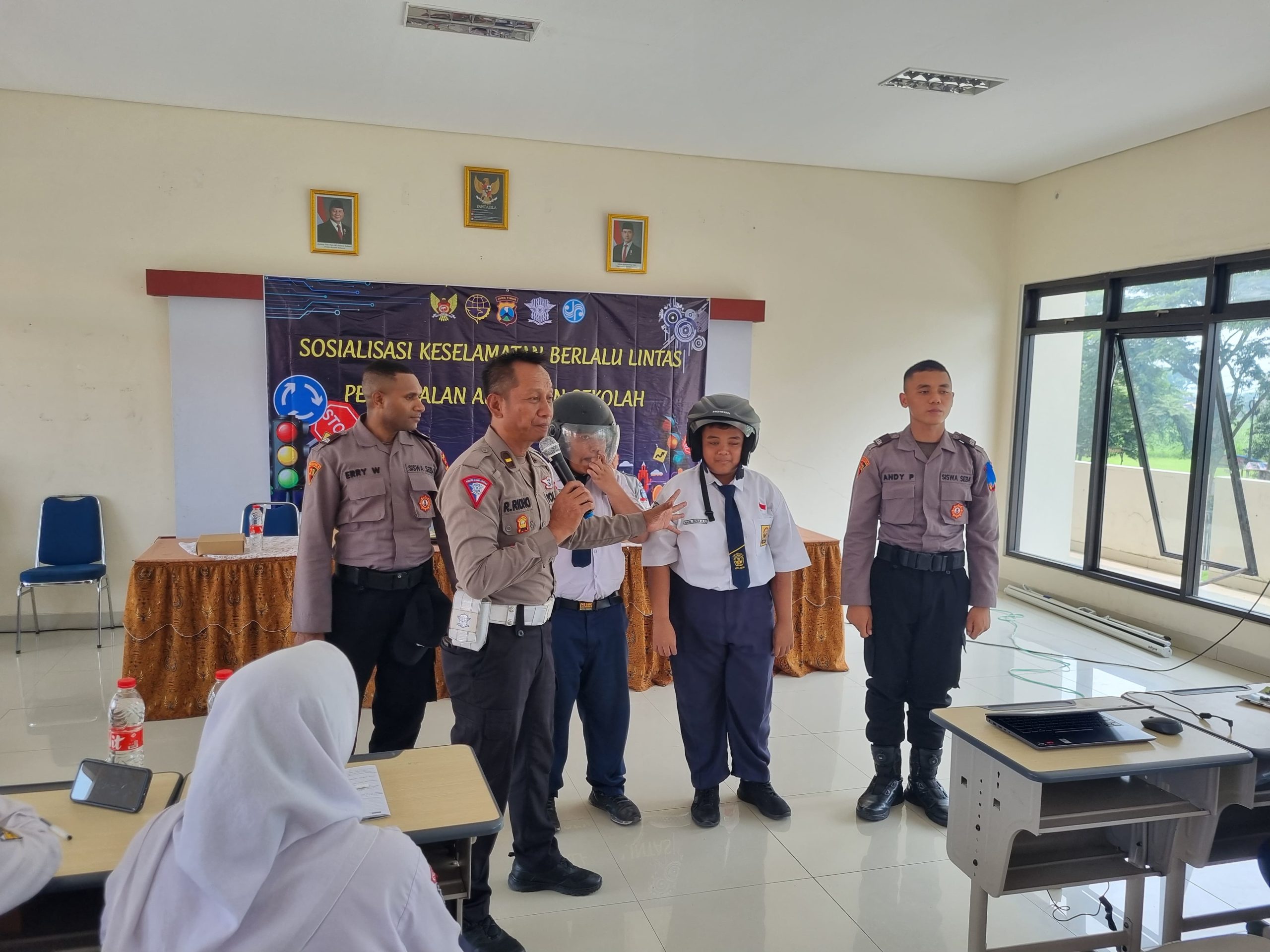 Pemkot Kediri Ajak Pelajar Lebih Kenal dan Manfaatkan Bus Sekolah