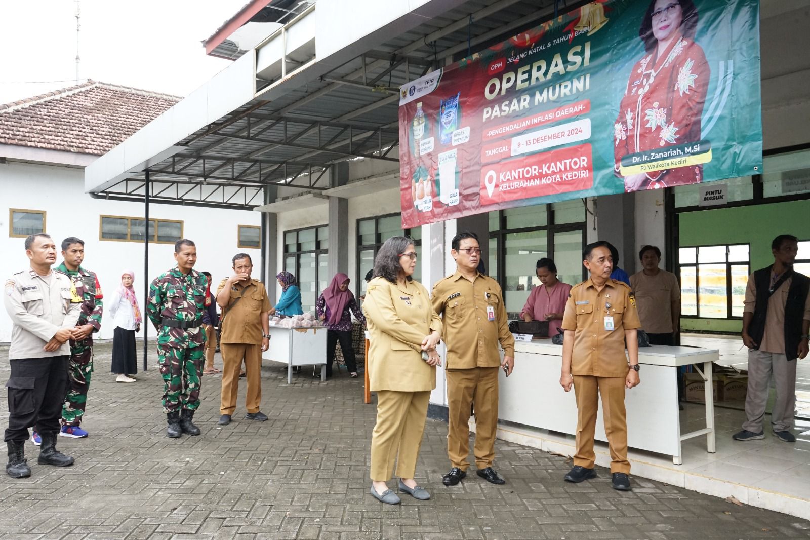 Pj Wali Kota Kediri Zanariah Tinjau Pelaksanaan OPM Jelang Natal dan Tahun Baru