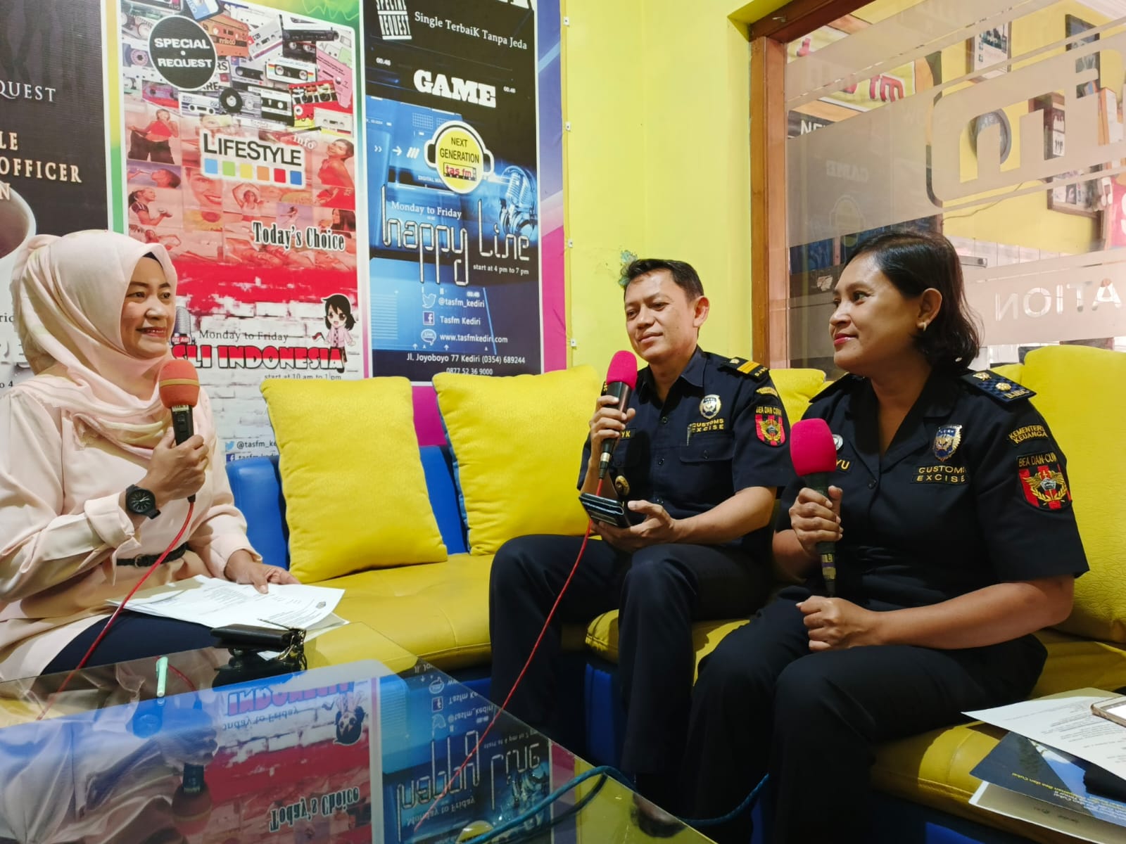 BEA CUKAI Kediri Talkshow di Radio Tasfm Membahas Tentang Integritas dan Gempur Rokok Ilegal 