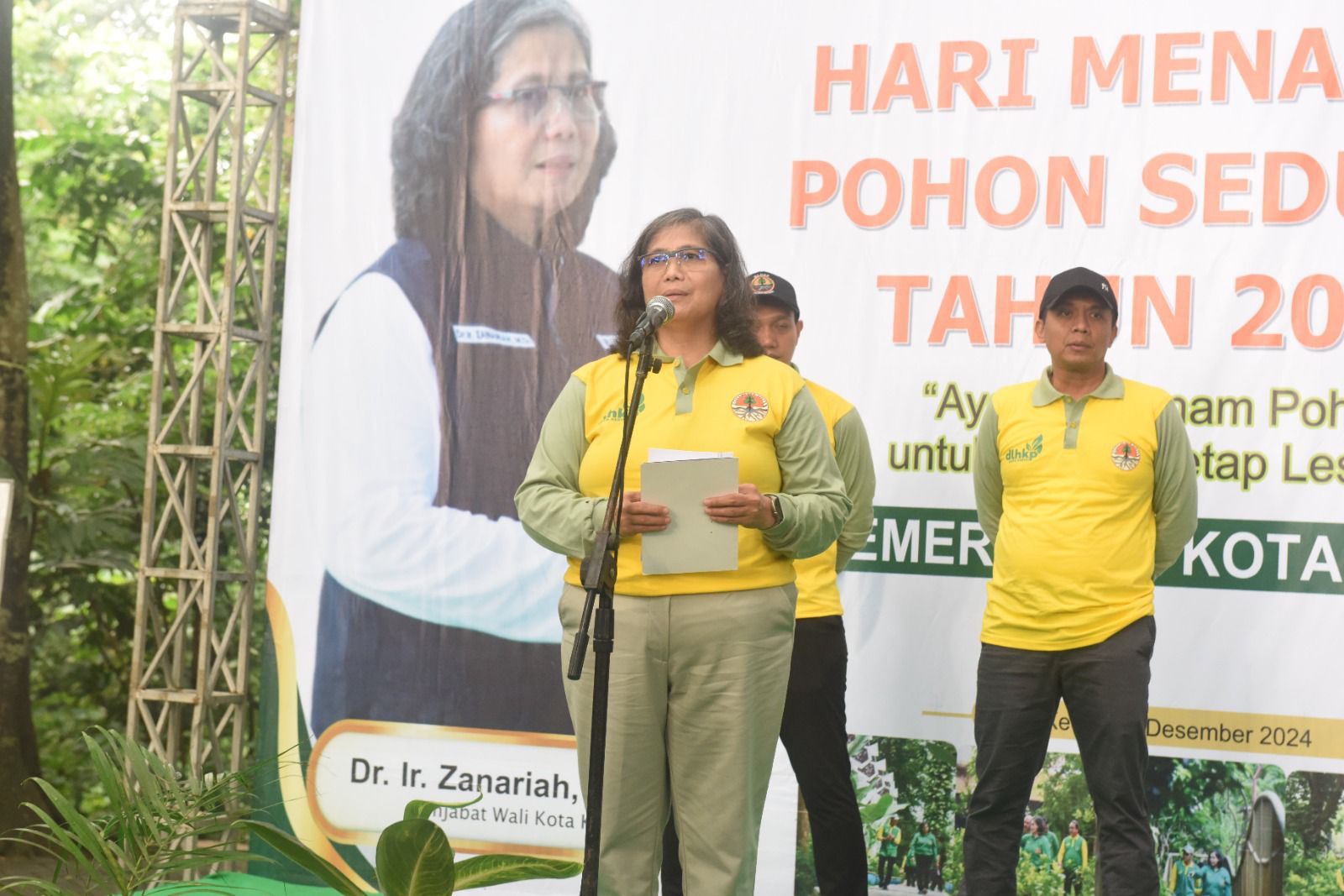 Pj Wali Kota Kediri Tanam Pohon di Sumber Cakarwesi, Peringati Hari Menanam Pohon Sedunia