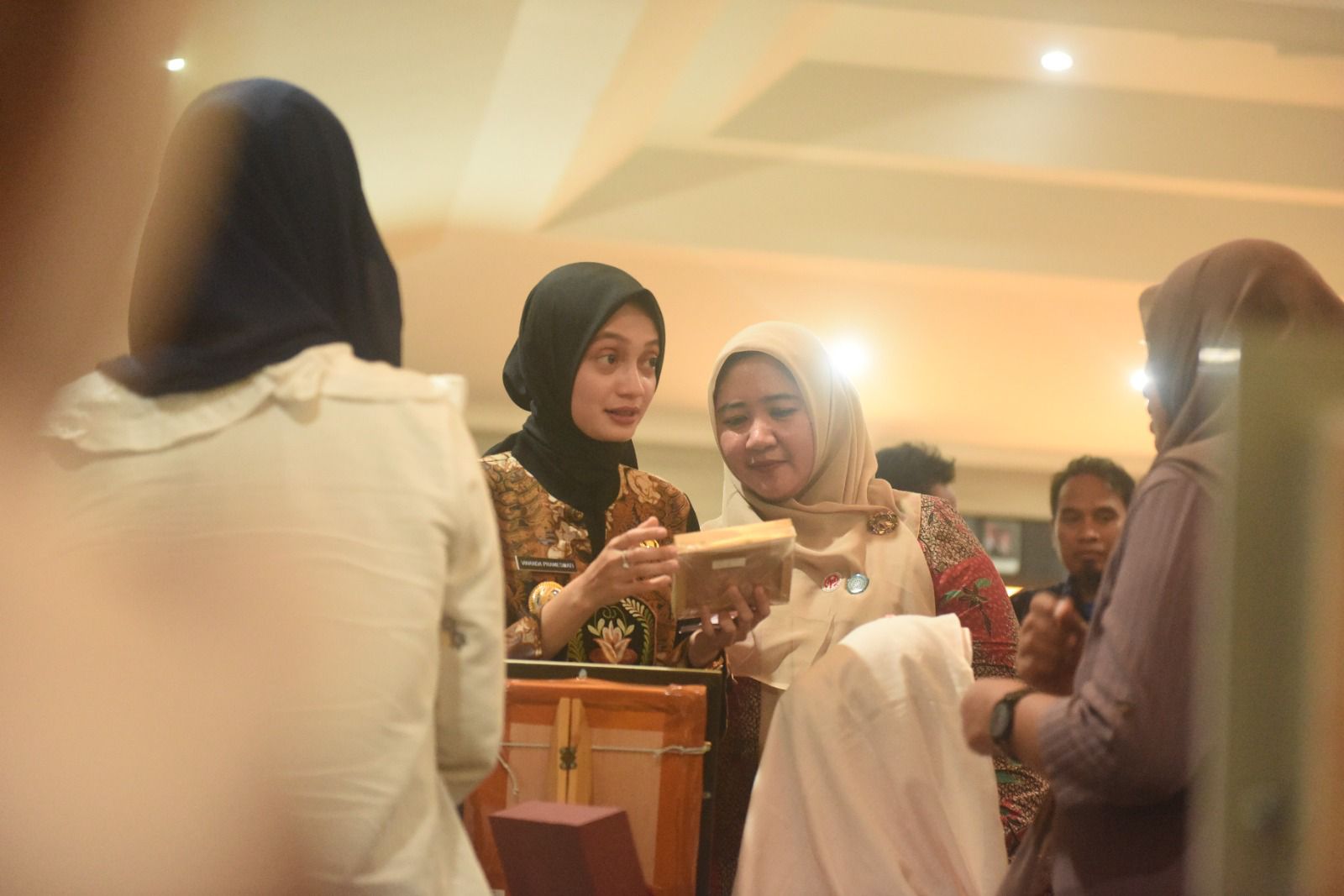 Beri Arahan Pada Kurasi Produk Kerajinan Kota Kediri, Mbak Wali Harapkan Dapat Tingkatkan Kualitas Produk