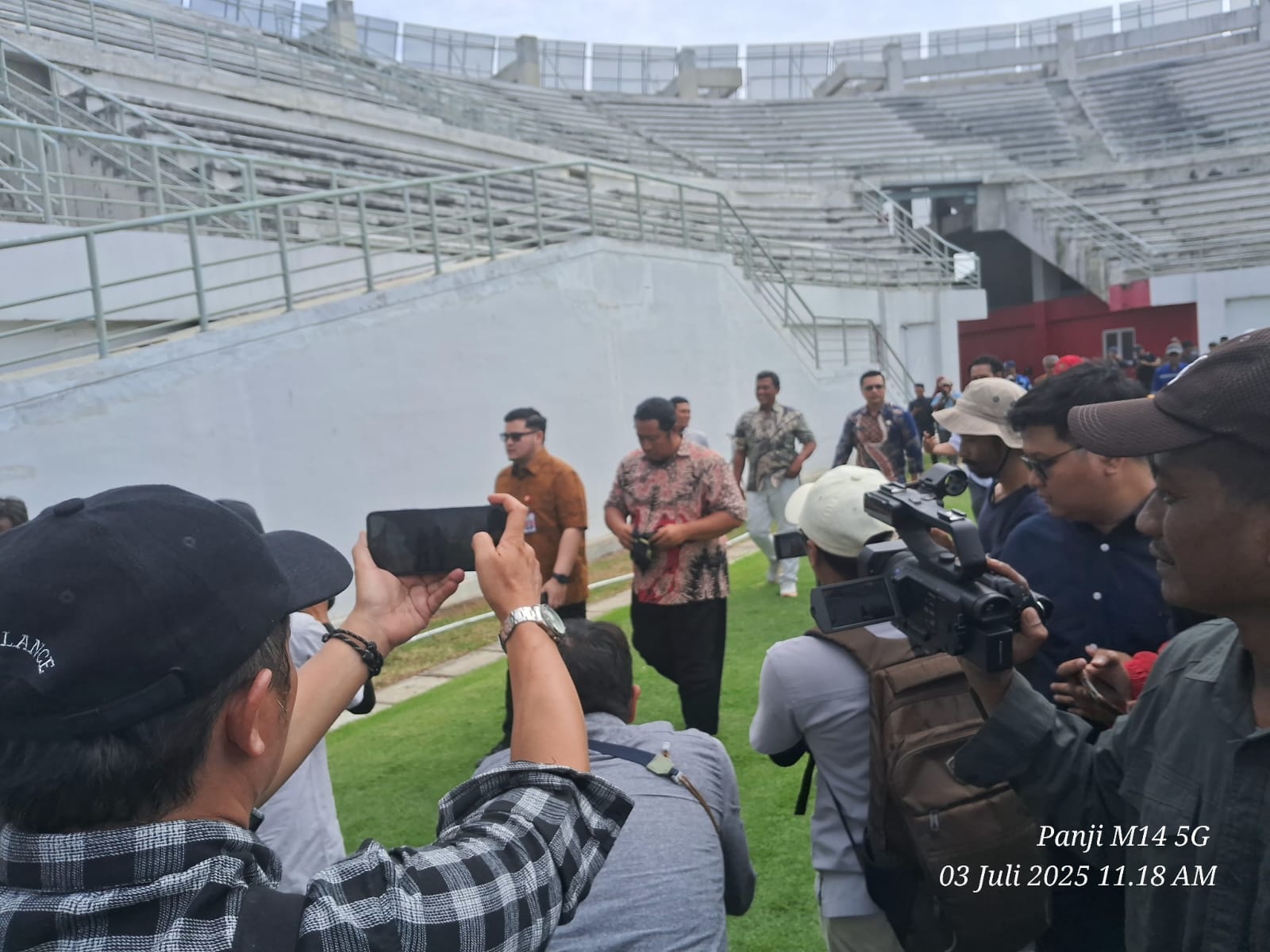 Stadion Daha Jayati Tuntas 2027, Mas Dhito Tegaskan Tidak Mengganggu Pelayanan Publik