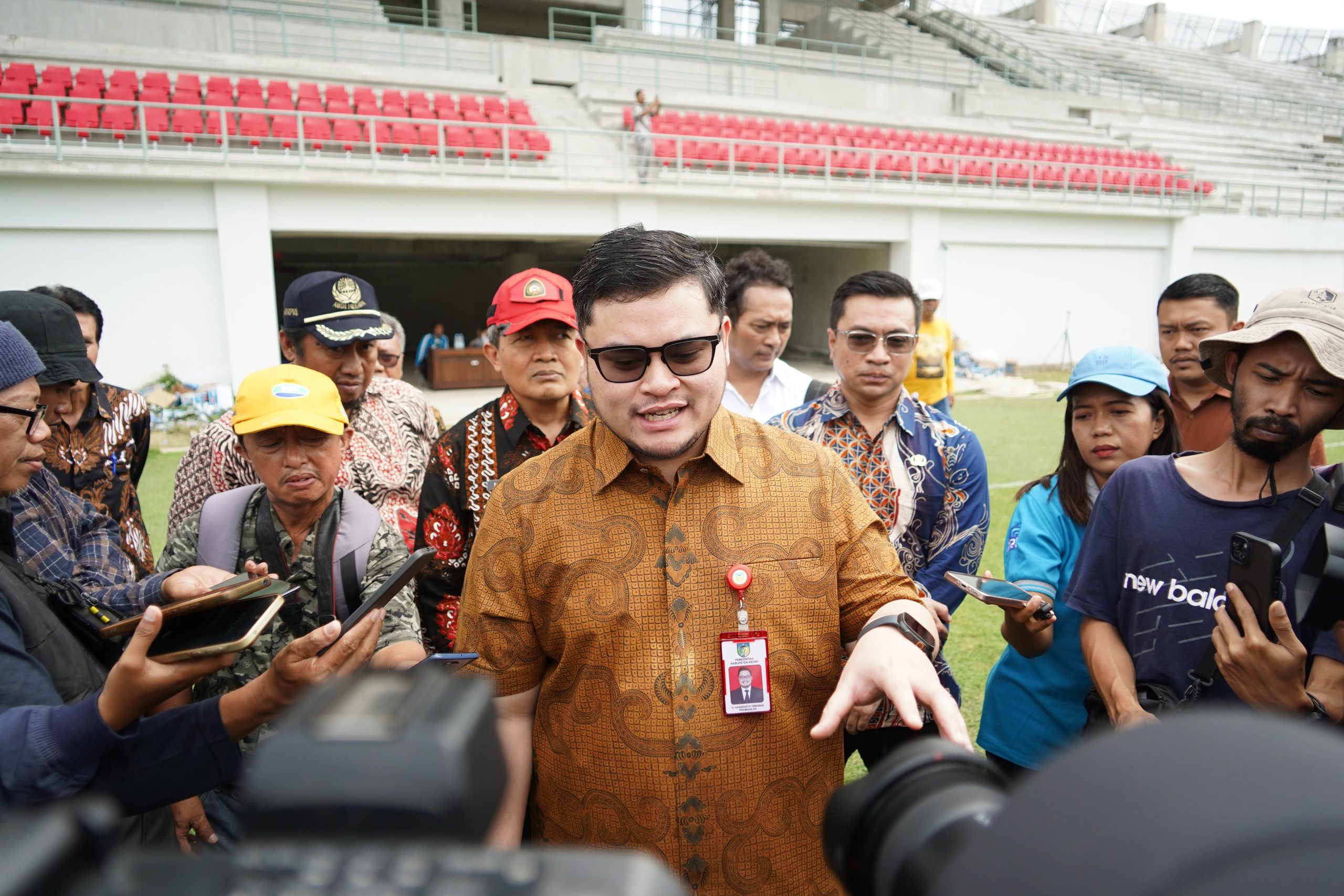 Pembangunan Stadion GDJ Terus Berjalan, Mas Dhito Pastikan Selesai 2027