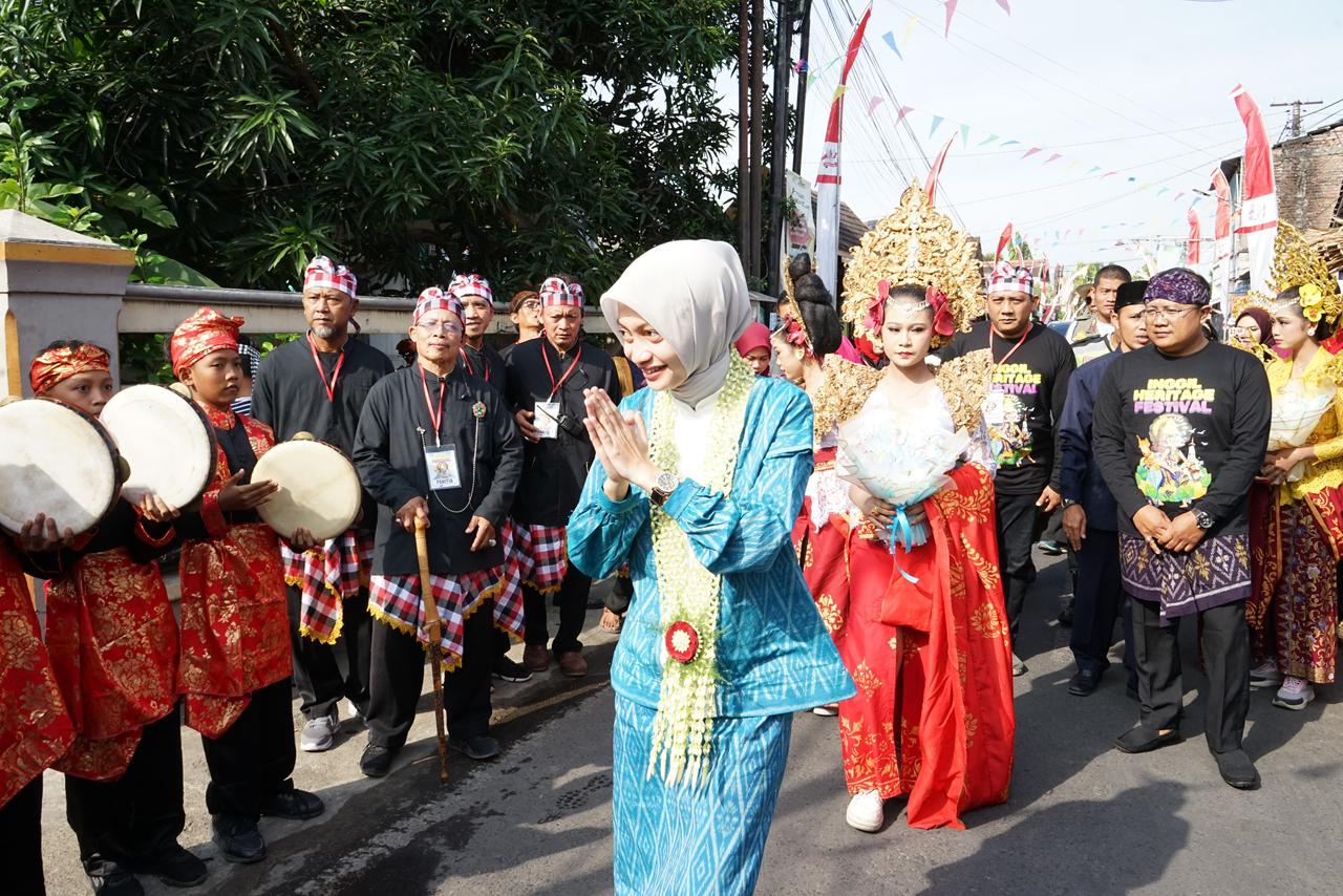 Berangkatkan Kirab Budaya Inggil Heritage Festival, Mbak Wali: Masyarakat Bisa Belajar dan Saling Menginspirasi Dalam Lestarikan Budaya
