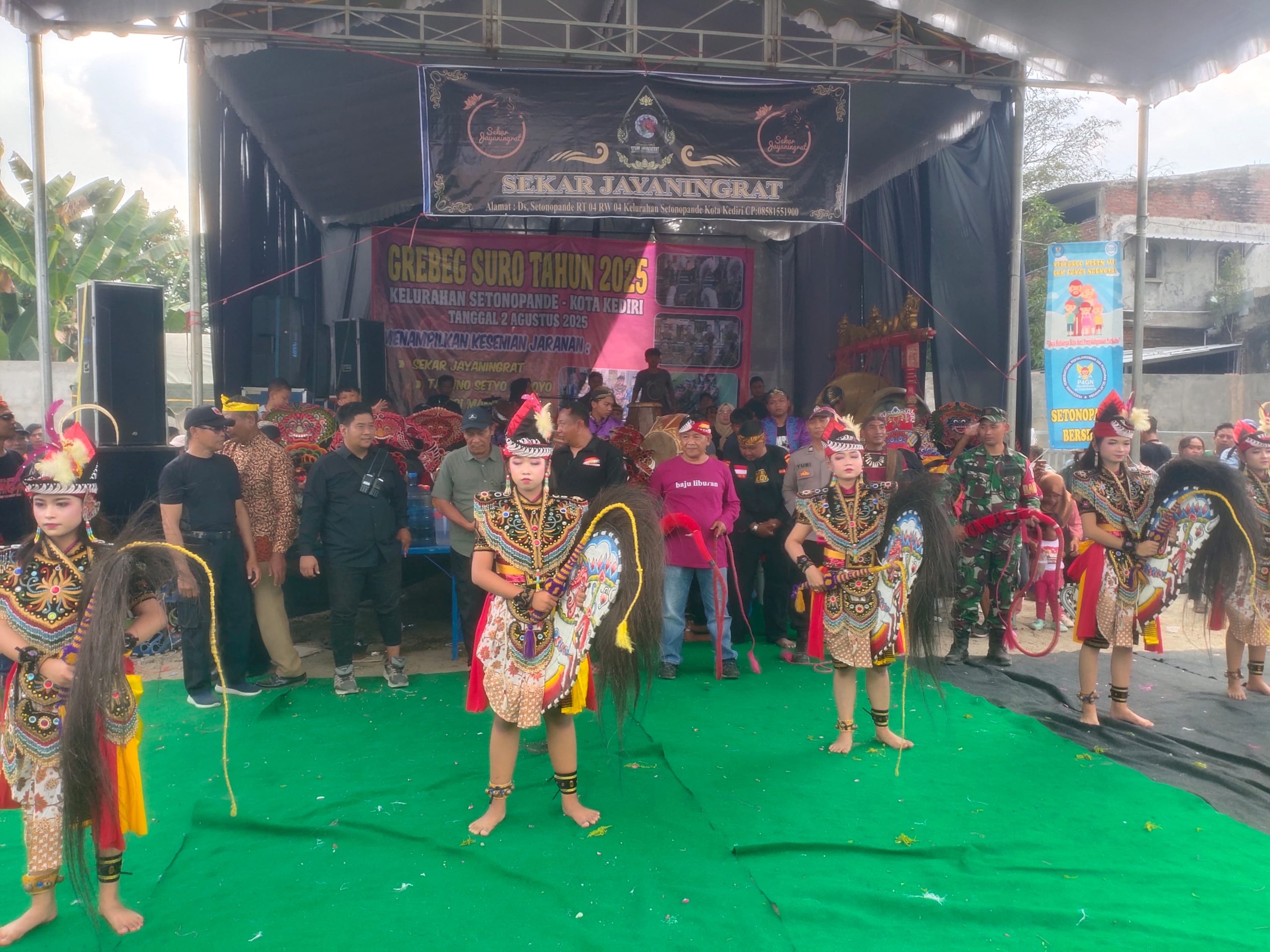 Ribuan Warga Saksikan Kesenian Jaranan Asli Kediri di Kelurahan Setonopande, Dorong Program D'CITO Kediri City Tourism,