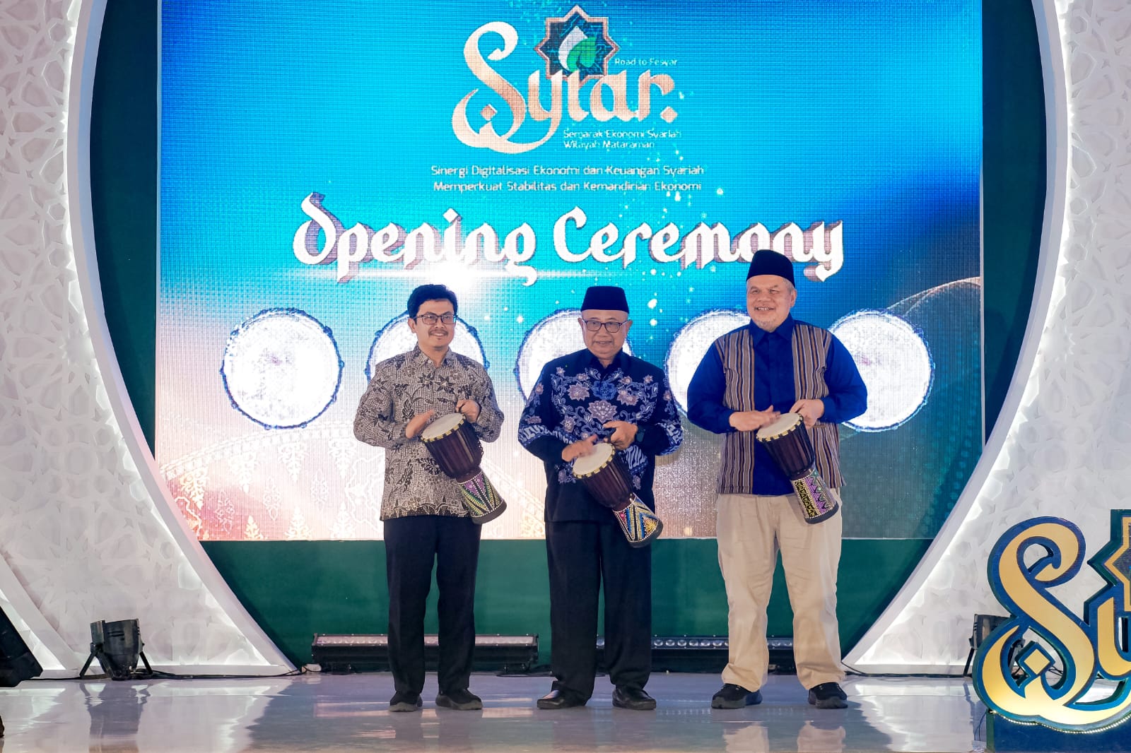 “Sinergi Digitalisasi Ekonomi dan Keuangan Syariah Memperkuat Stabilitasdan Kemandirian Ekonomi”