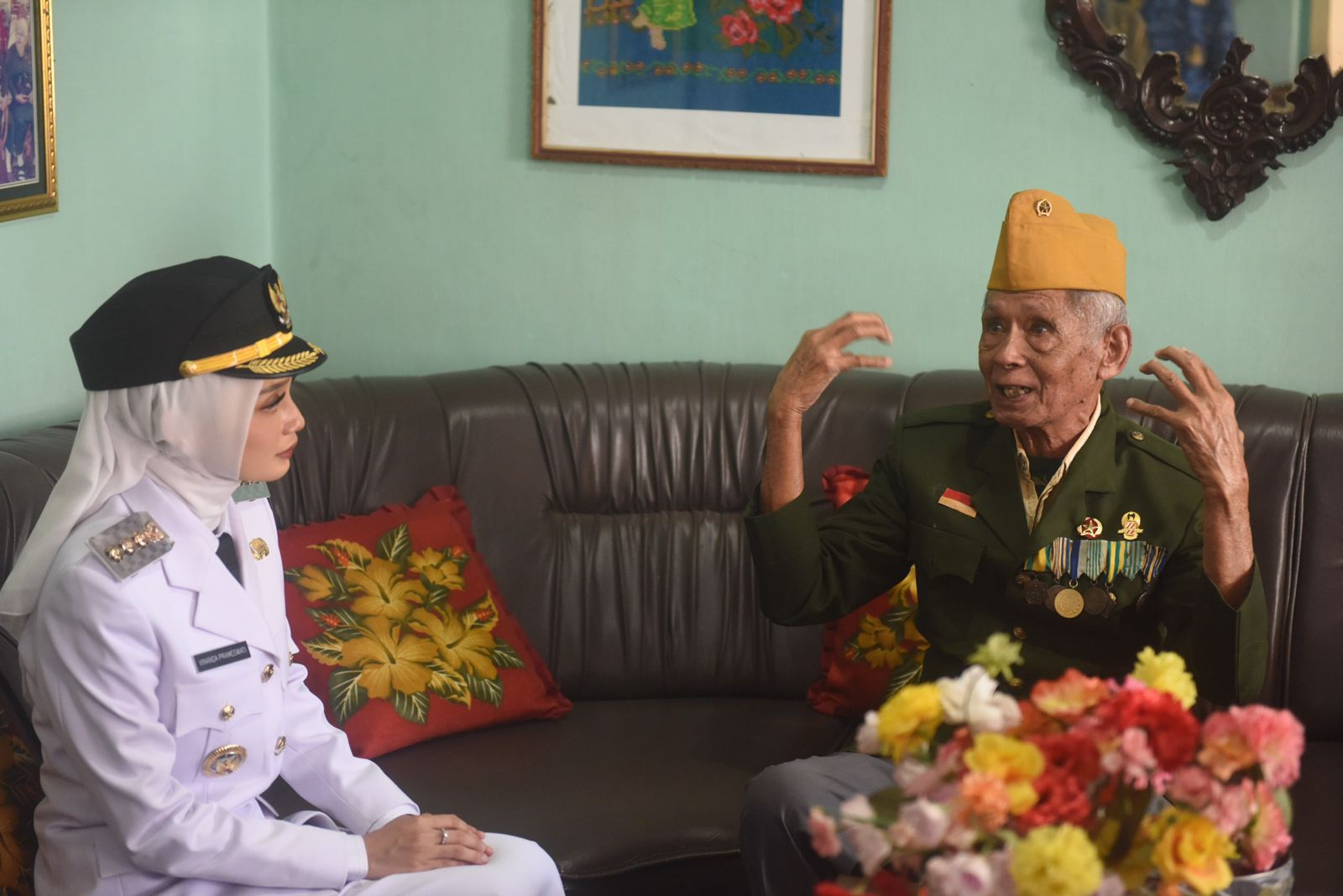 Mbak Wali Kunjungi Janda Perintis Kemerdekaan dan Perintis Kemerdekaan