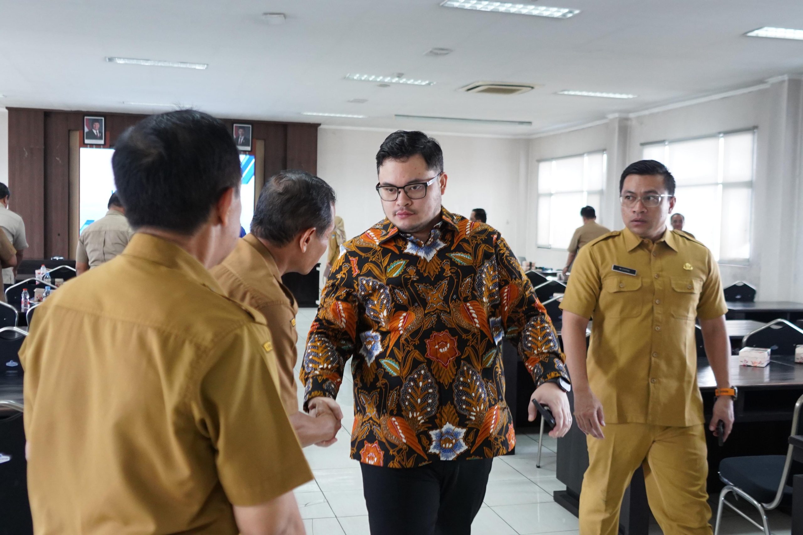 Mas Dhito Imbau ASN Pemkab Kediri Hindari Flexing