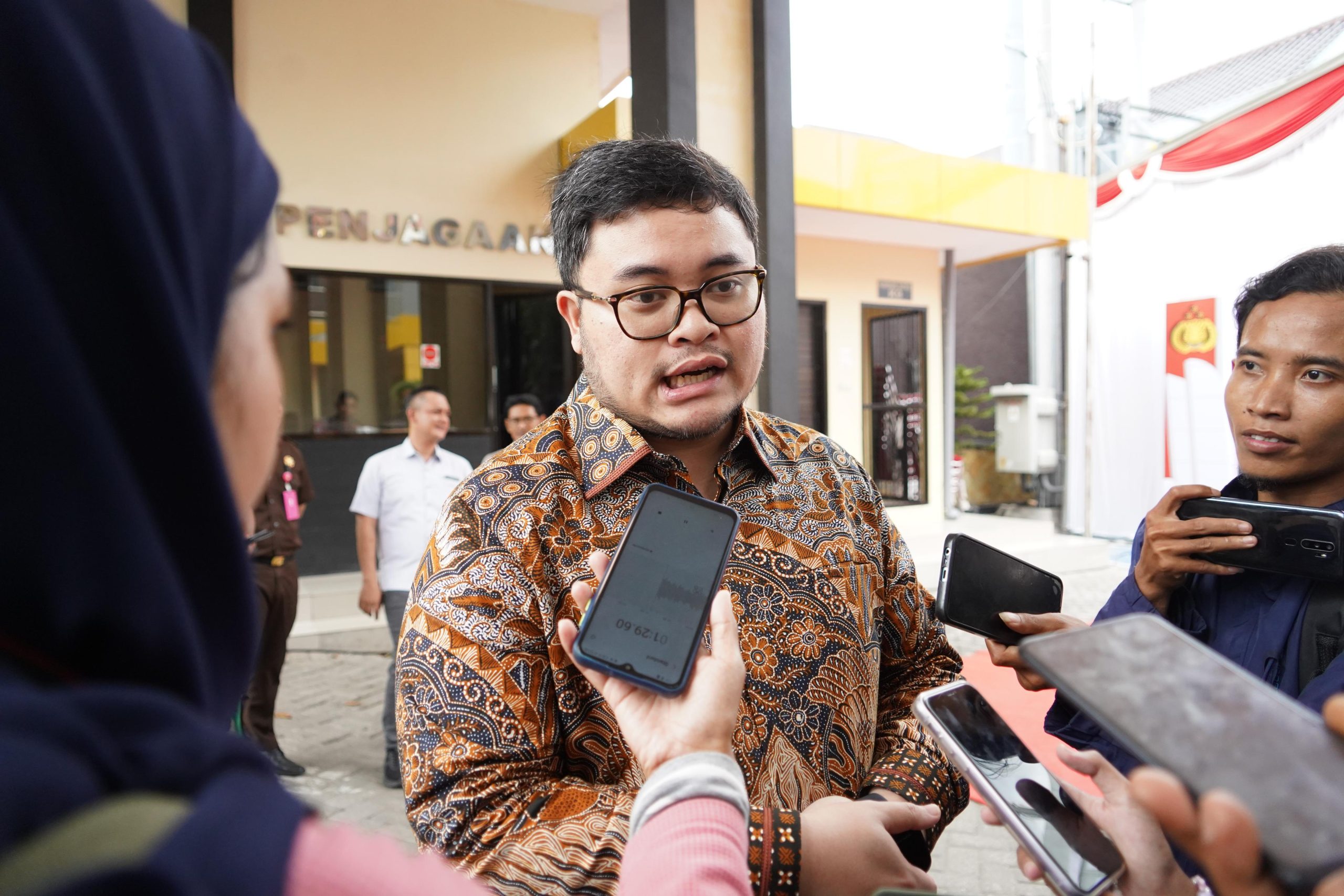Mas Dhito Lindungi Petani dari Praktik Nakal Penjualan Pupuk Subsidi di Atas HET