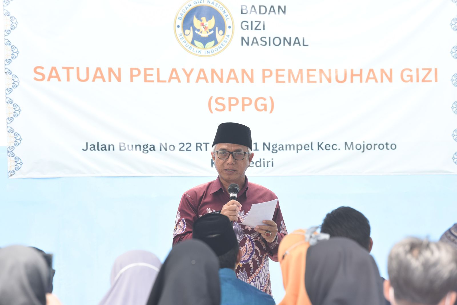 SPPG Ngampel Diresmikan, Gus Qowim Tekankan Gizi Seimbang Hingga Ketahanan Pangan LokalSPPG Ngampel Diresmikan, Gus Qowim Tekankan Gizi Seimbang Hingga Ketahanan Pangan Lokal