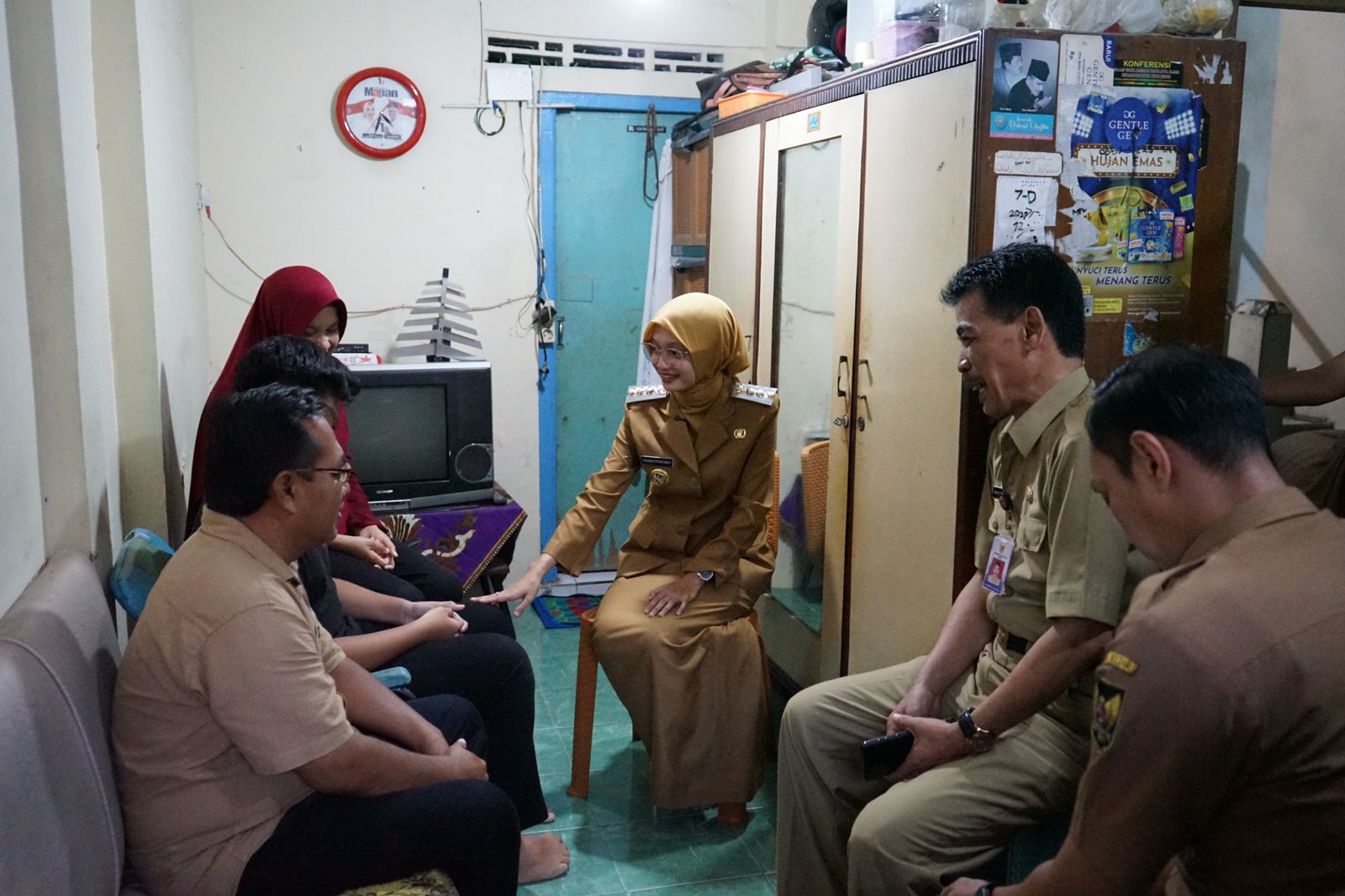 Tindak Lanjuti Call Center 112 Tentang Anak Kesulitan Sekolah, Mbak Wali Langsung Datang dan Beri Bantuan Hingga Lulus