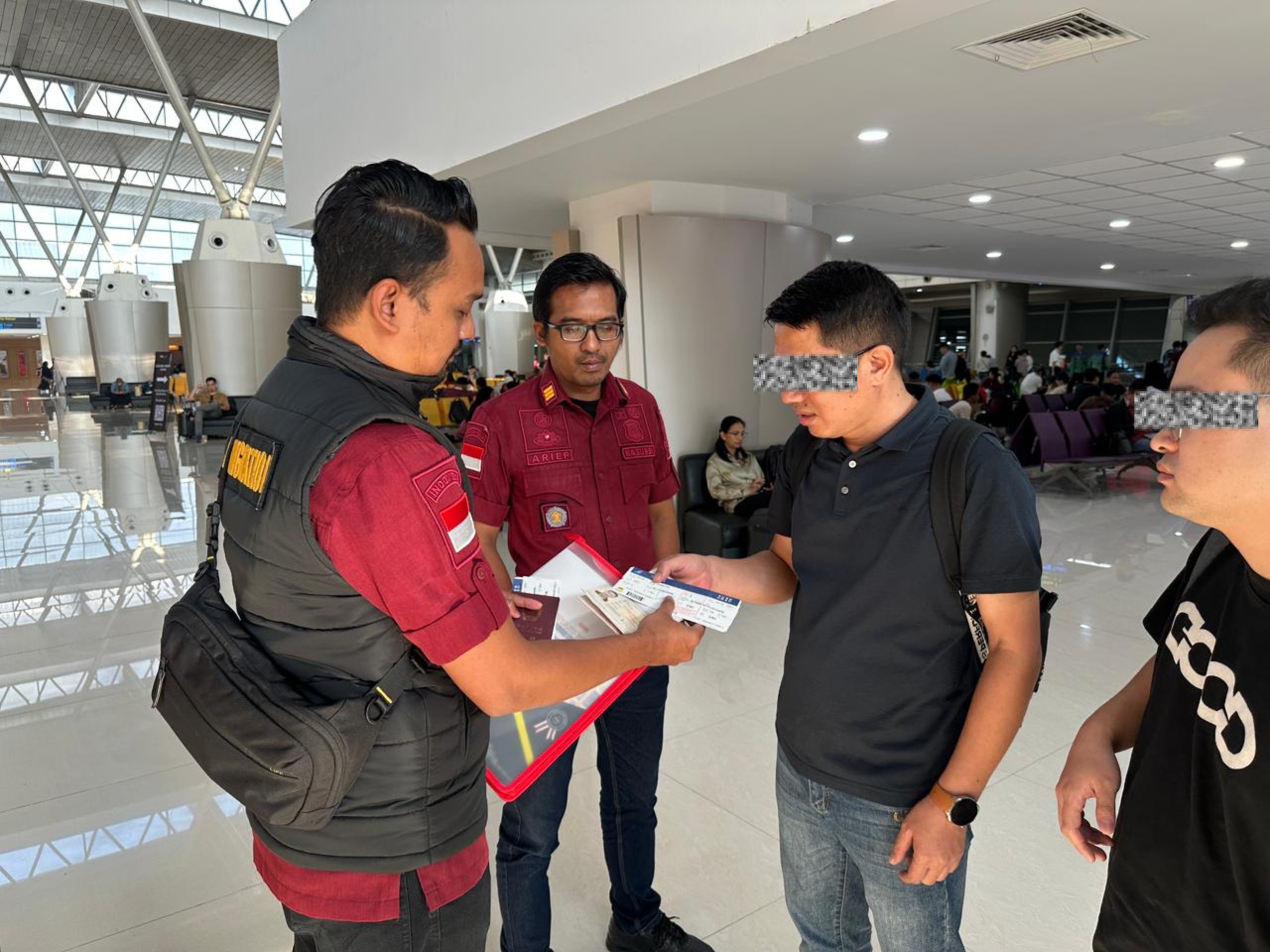 Dua Warga Negara Tiongkok yang Divonis Bersalah Oleh Pengadilan Negri Kediri Berakhir DIDEPORTASI