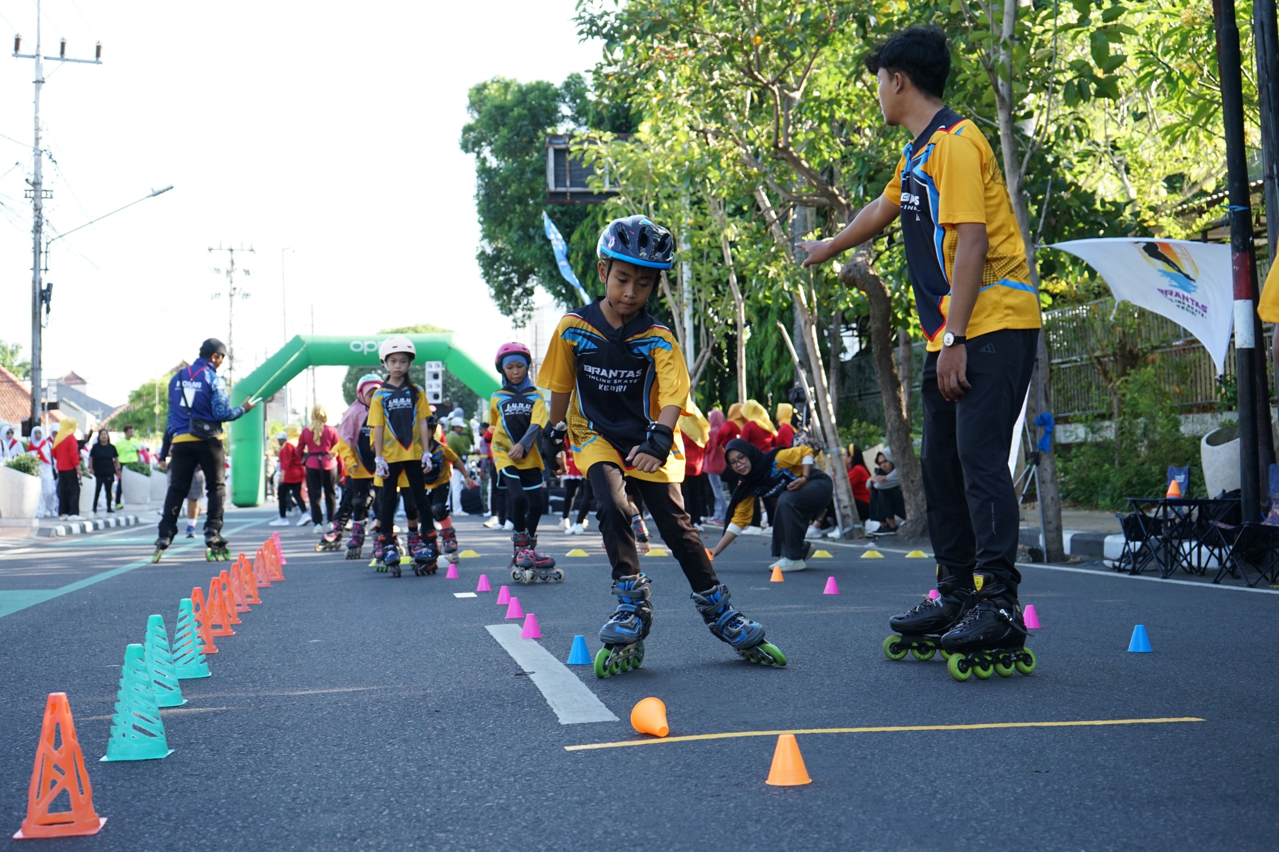 Mbak Wali Dianugerahi Bunda Olahraga Masyarakat, Serukan Olahraga Jadi Gaya Hidup Warga Kota Kediri