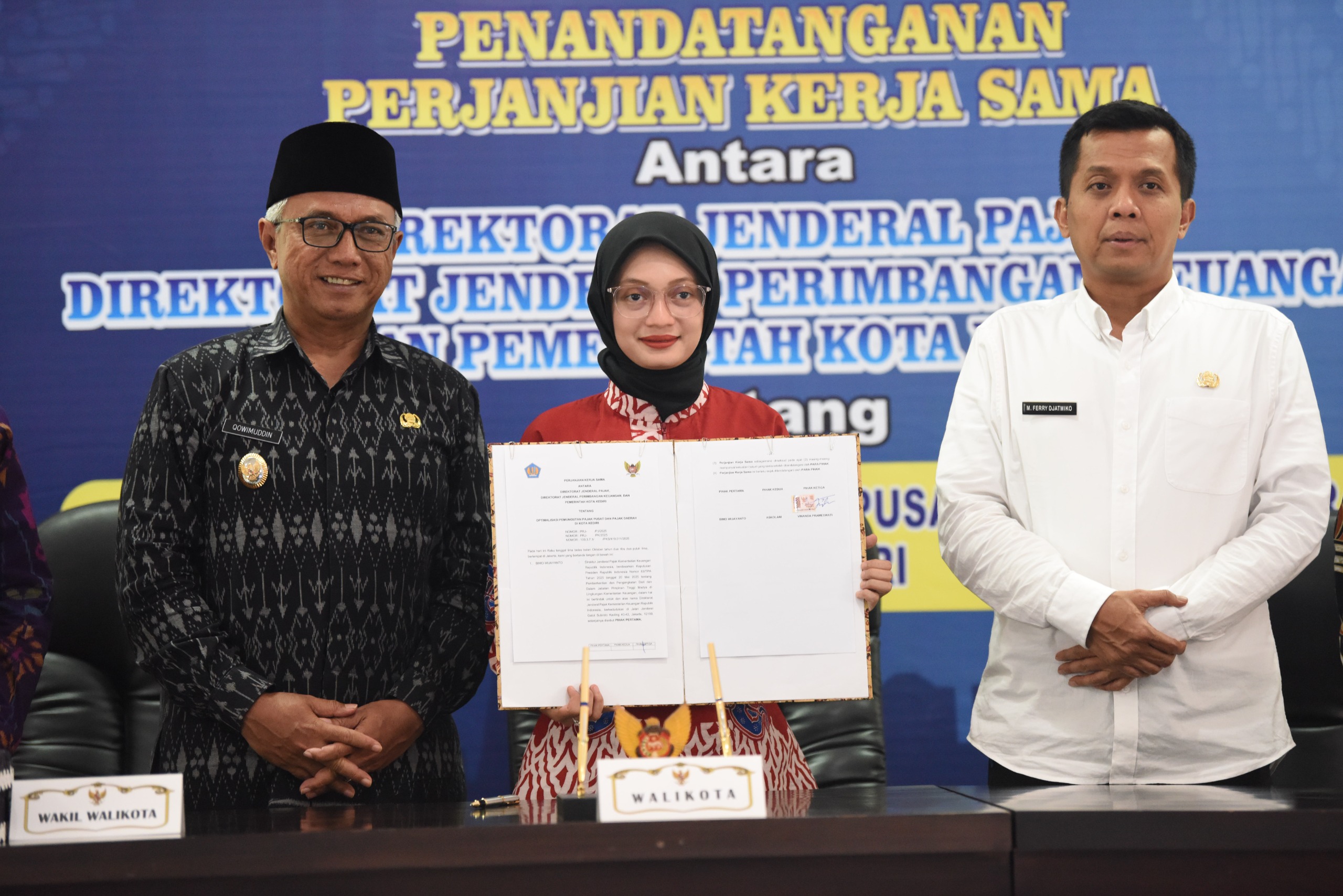 Dorong Optimalisasi Pajak Daerah dan Pusat, Mbak Wali Tanda Tangani PKS OP4D