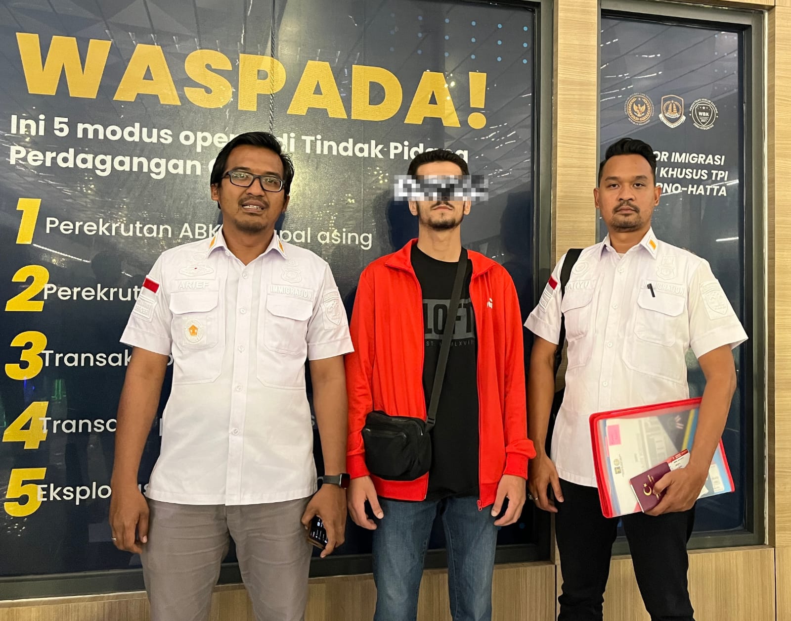 Kantor Imigrasi Kediri Deportasi Warga Negara Turki Yang Overstay di Wilayah Jombang