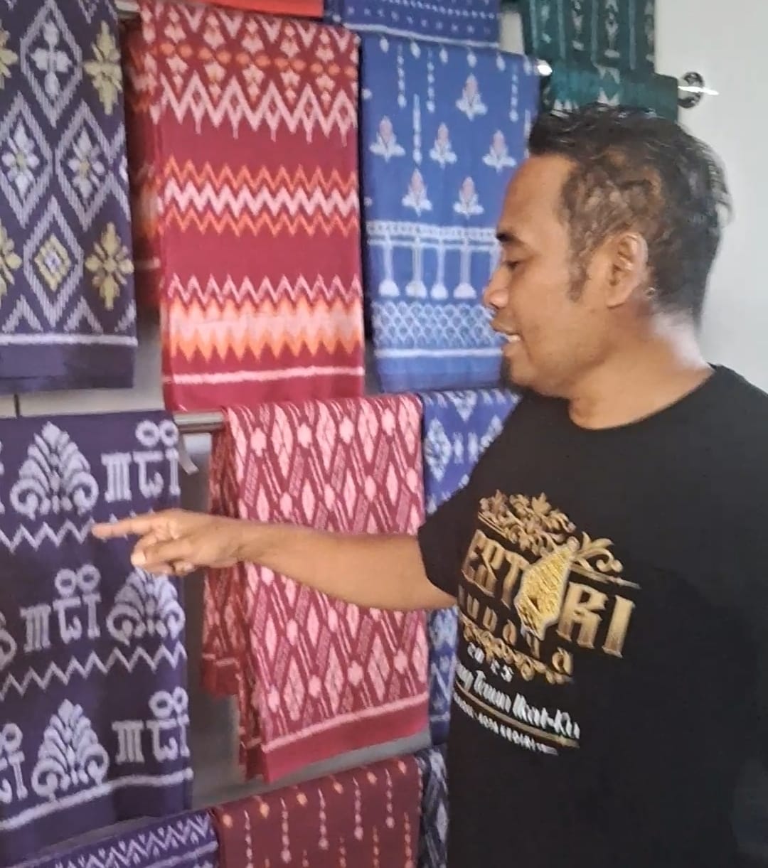 Palugada Tenun Ikat Kediri:Pokdarwis Ujung Tombak Promosi Untuk Raih Prestasi