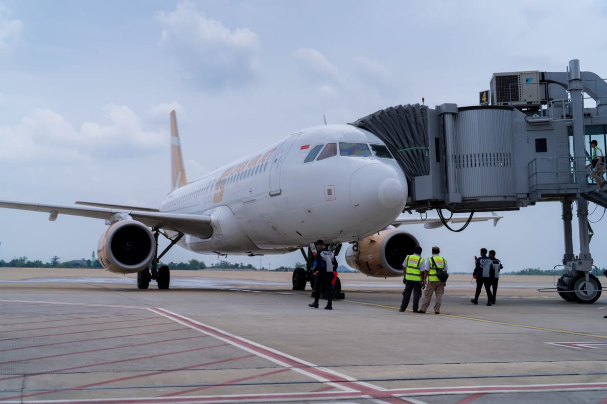 Mobilitas dan Kebanggaan DaerahTerbang Perdana di Hari Pahlawan, Super Air Jet Permudah Jalur Udara Jakarta –
Kediri