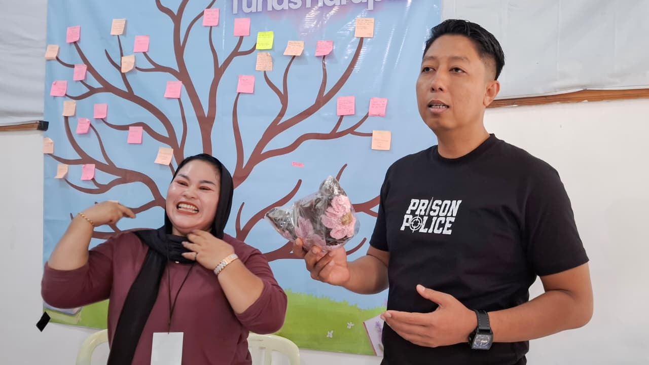 Pelatihan Merajut di Lapas Kediri Beri Peluang Mendapatkan Premi bagi WBP