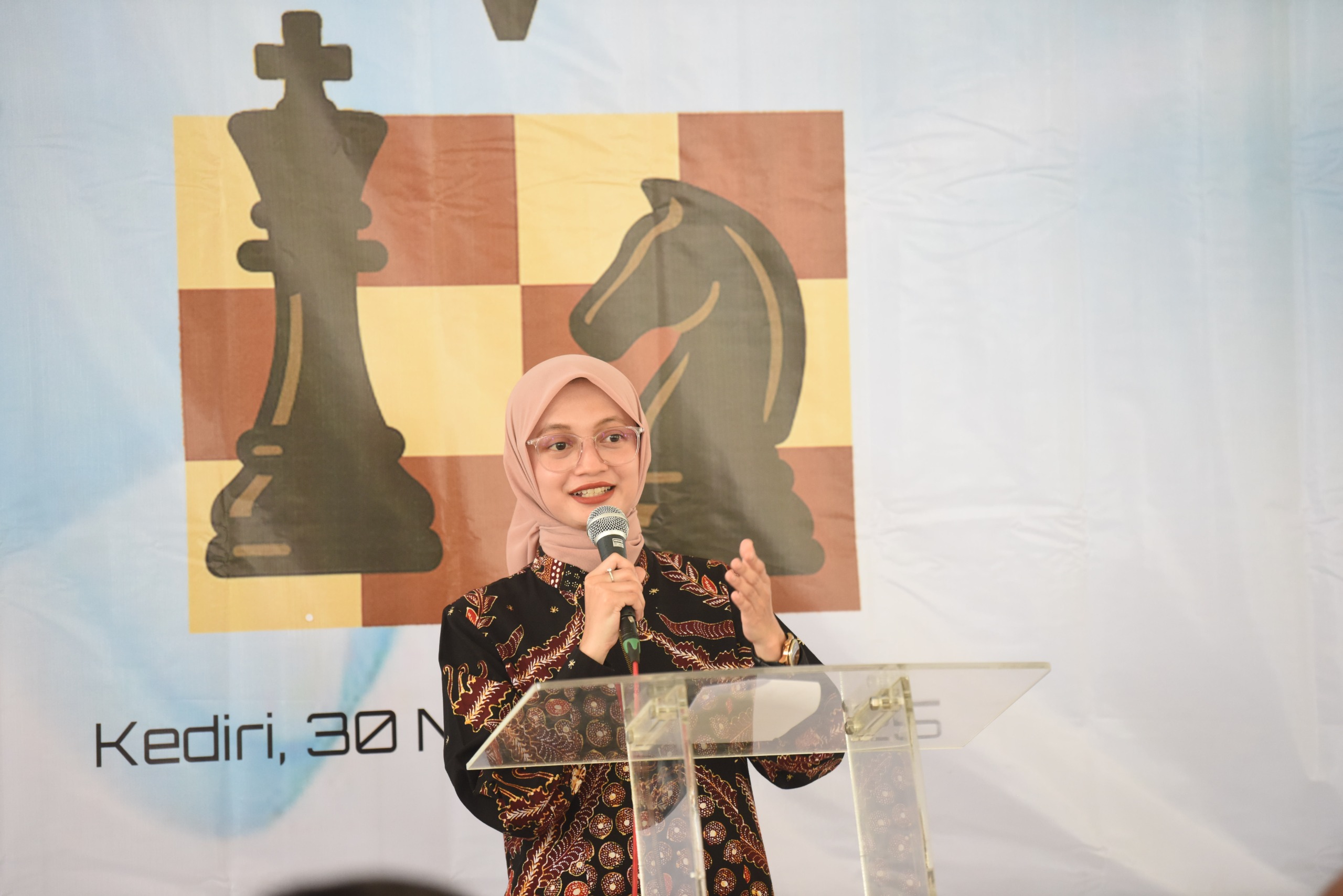 Mbak Wali Buka Turnamen Catur PWI Cup V: Catur Ajarkan Kemampuan Membaca Situasi dan Atur Strategi