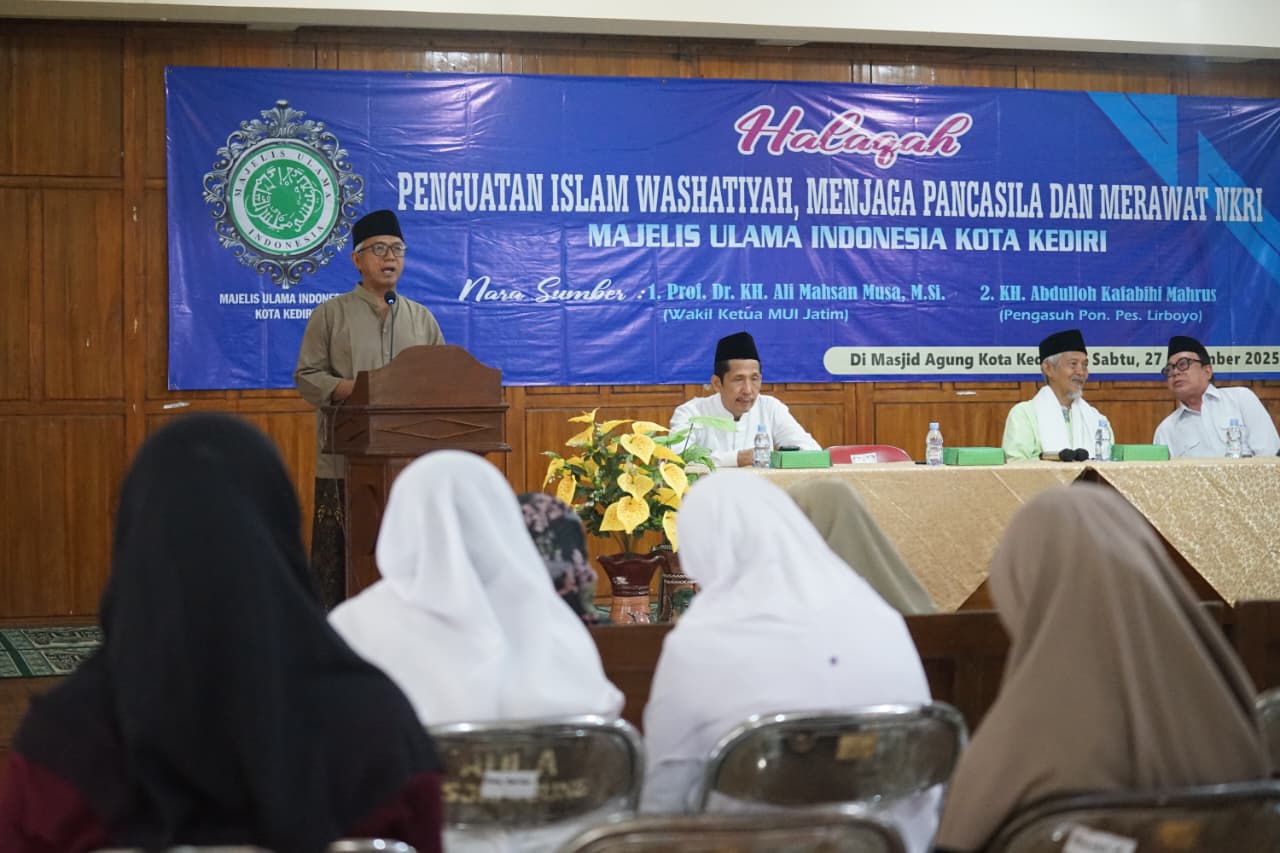 Halaqah MUI Kota Kediri, Gus Qowim Tegaskan Pentingnya Islam Wasathiyah