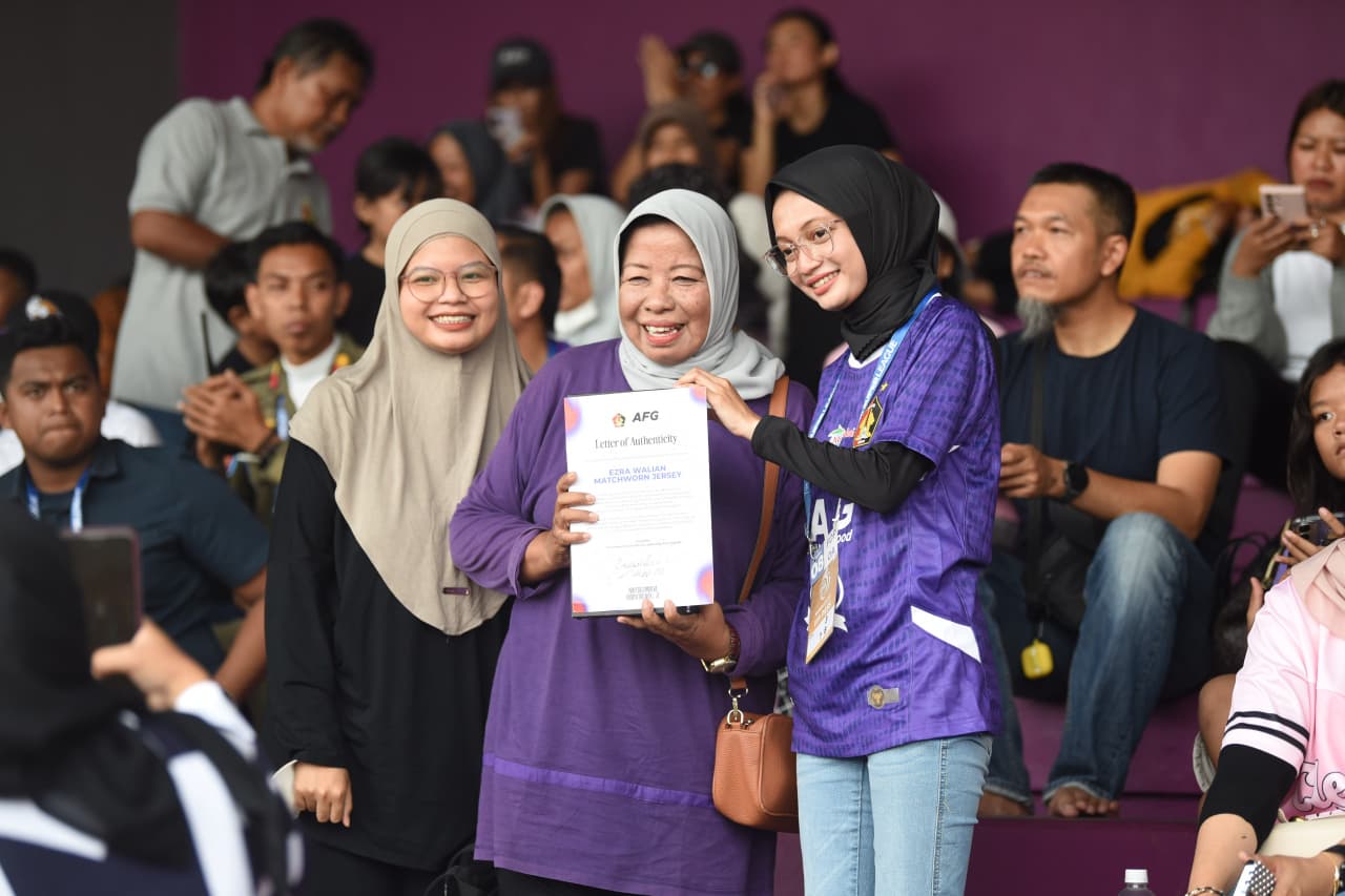 Mbak Wali Nribun di Stadion Brawijaya, Harapkan Persik Kediri Konsisten Menang