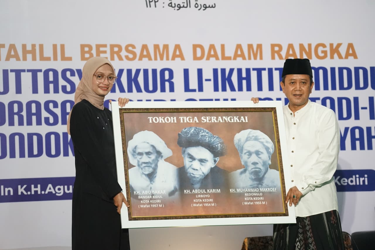 Hadiri Tahlil di Ponpes Salafiyyah, Mbak Wali Tegaskan Peran Pesantren dalam Pembangunan Karakter