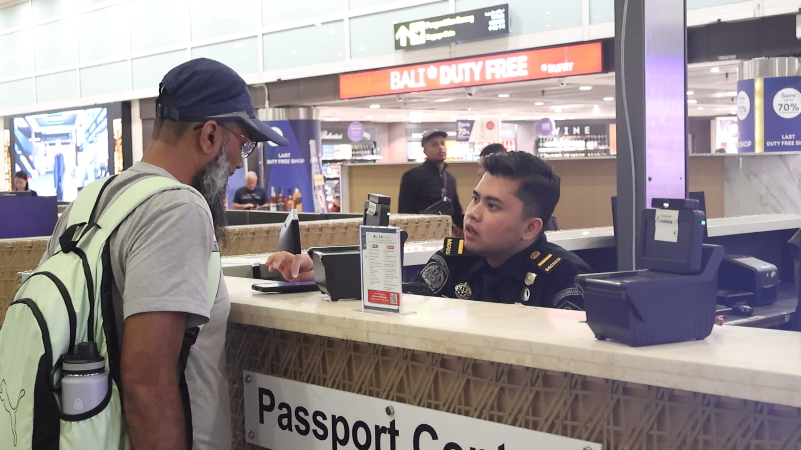 Imigrasi Siaga Antisipasi Dampak Penutupan Ruang Udara Konflik Timur Tengah