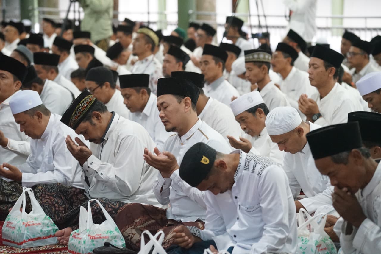 Hadiri Ta’dzim Nuzulul Qur’an di Lirboyo, Mbak Wali Tekankan Nilai Al-Qur’an sebagai Kompas Moral