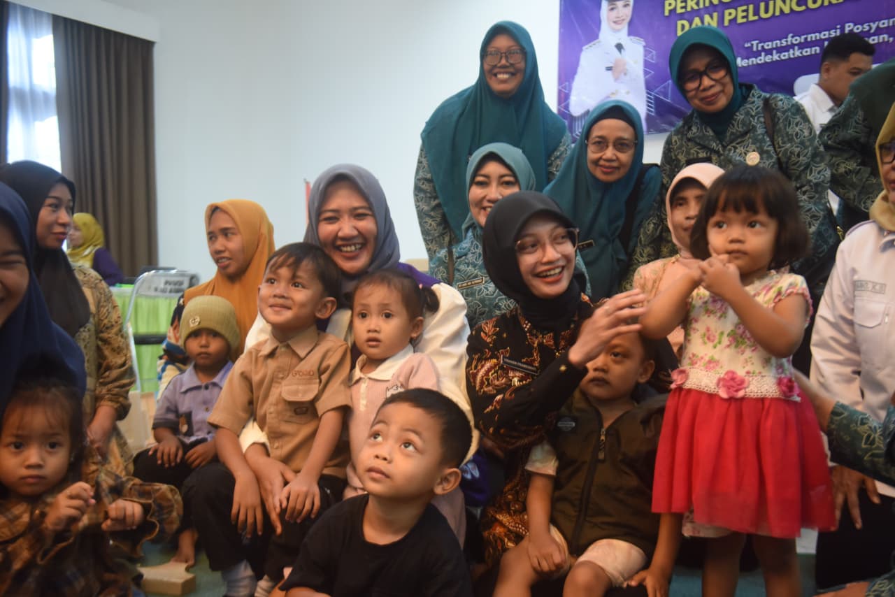 Mbak Wali Tinjau Posyandu 6 SPM di Ponpes Wali Barokah, Tegaskan Pelayanan Harus Berdampak Nyata