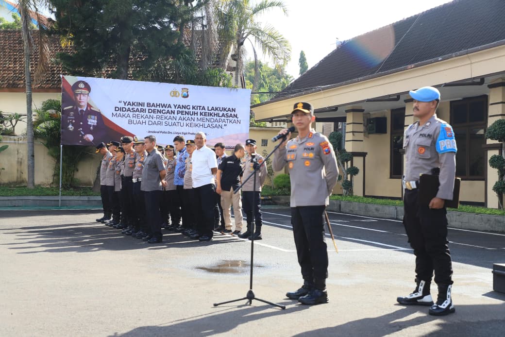 May Day: Polres Kediri Kota Gelar Apel Siaga Hari Buruh Nasional